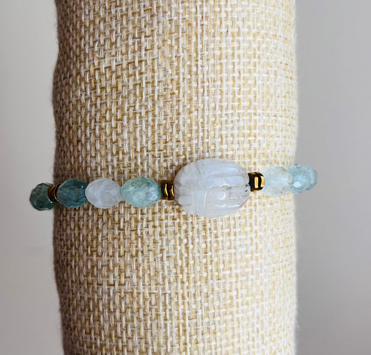 Bracelet amulette scarabée Pierre de Lune et Fluorite