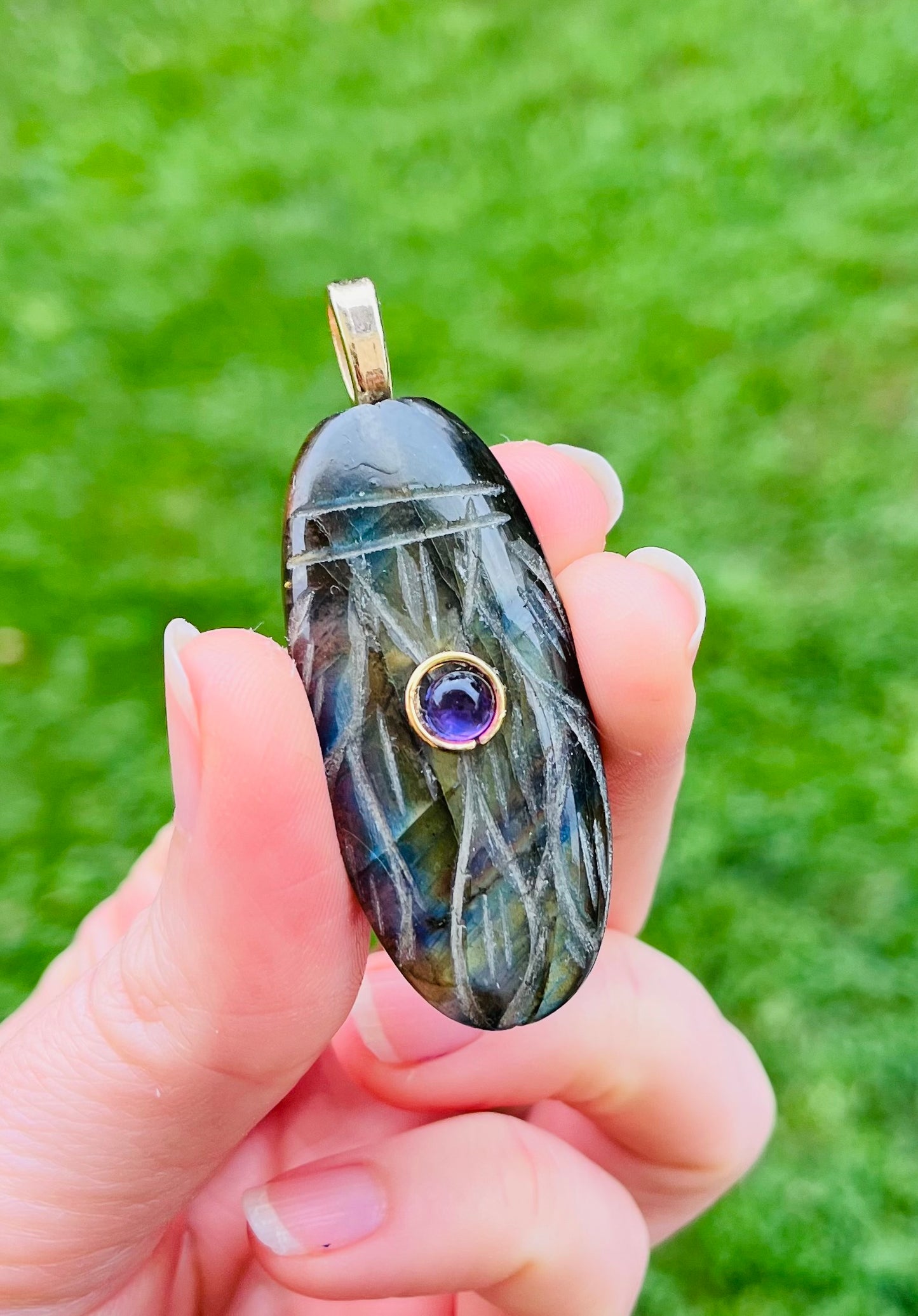 Pendentif amulette scarabée Labradorite