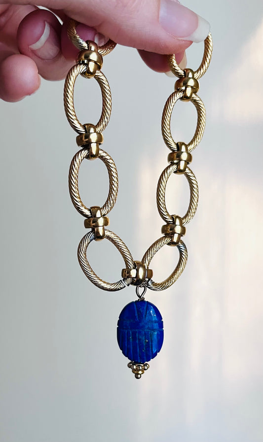 Bracelet amulette scarabée Lapis-lazuli