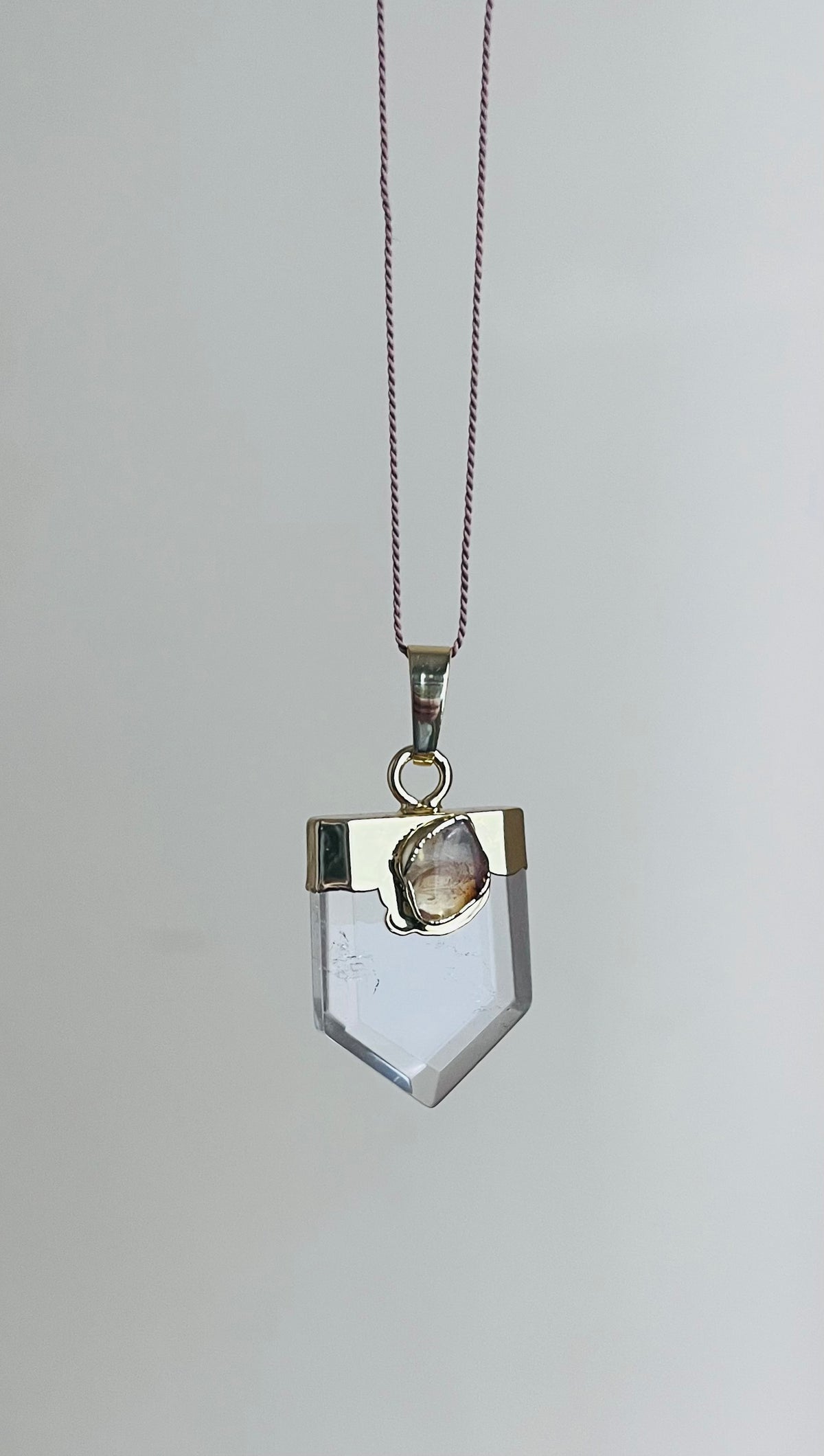 Collier sautoir Talisman Labradorite et Cristal de Roche