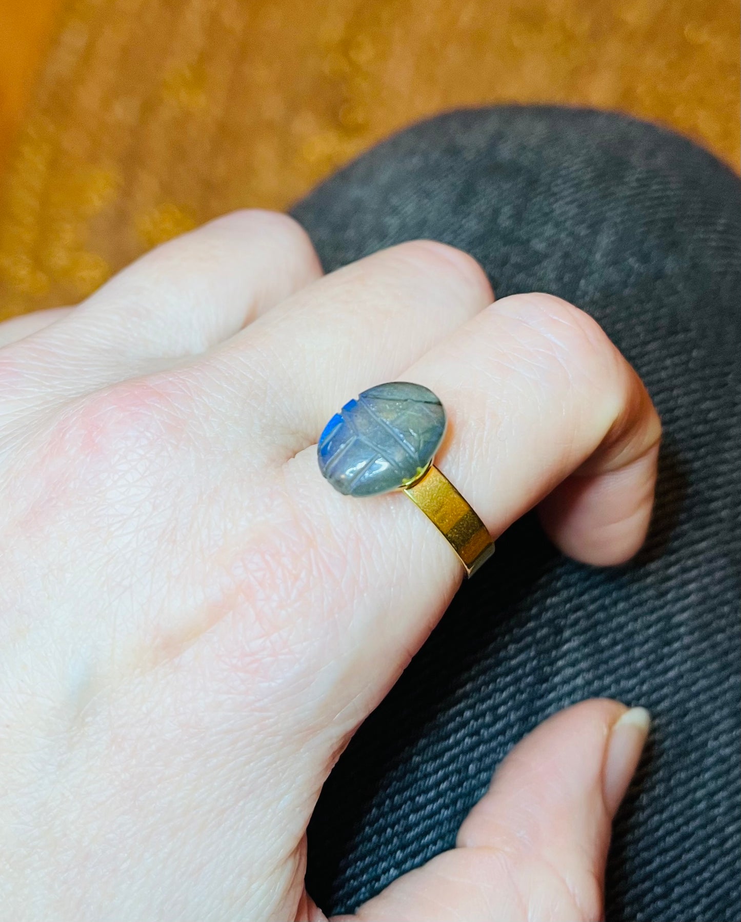 Bague grigri scarabée Labradorite