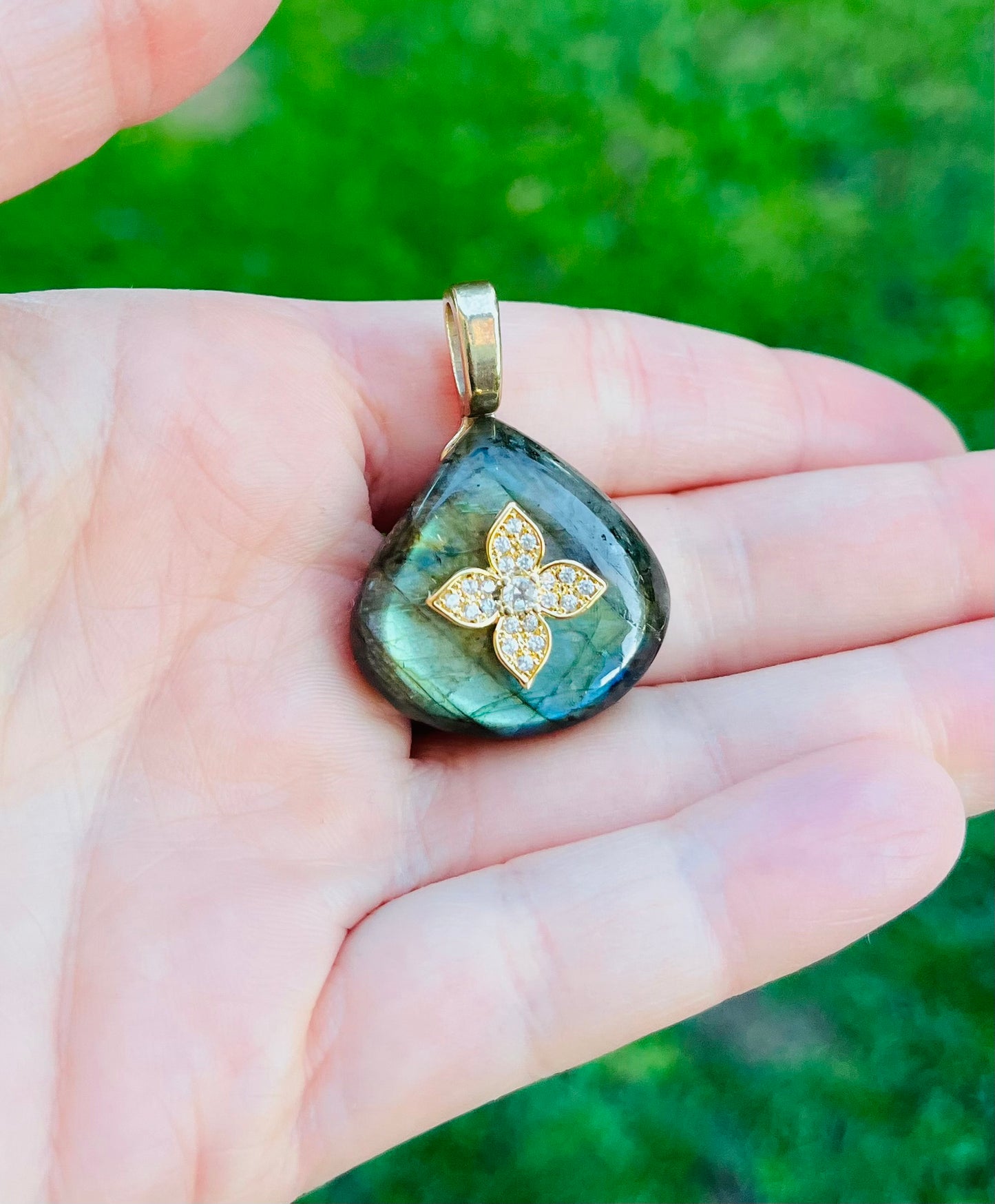 Pendentif goutte Labradorite