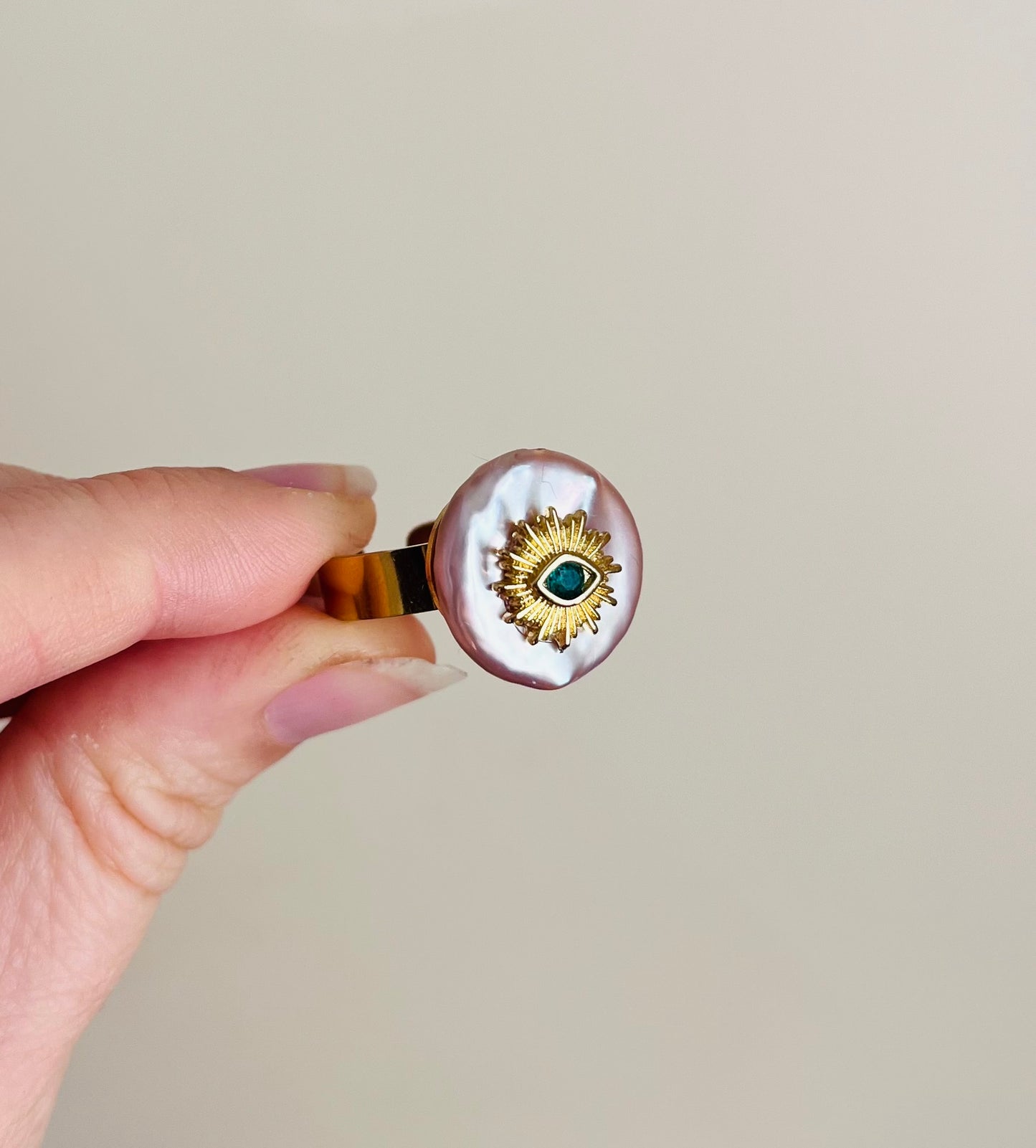 Bague Amulette Perle d’eau douce