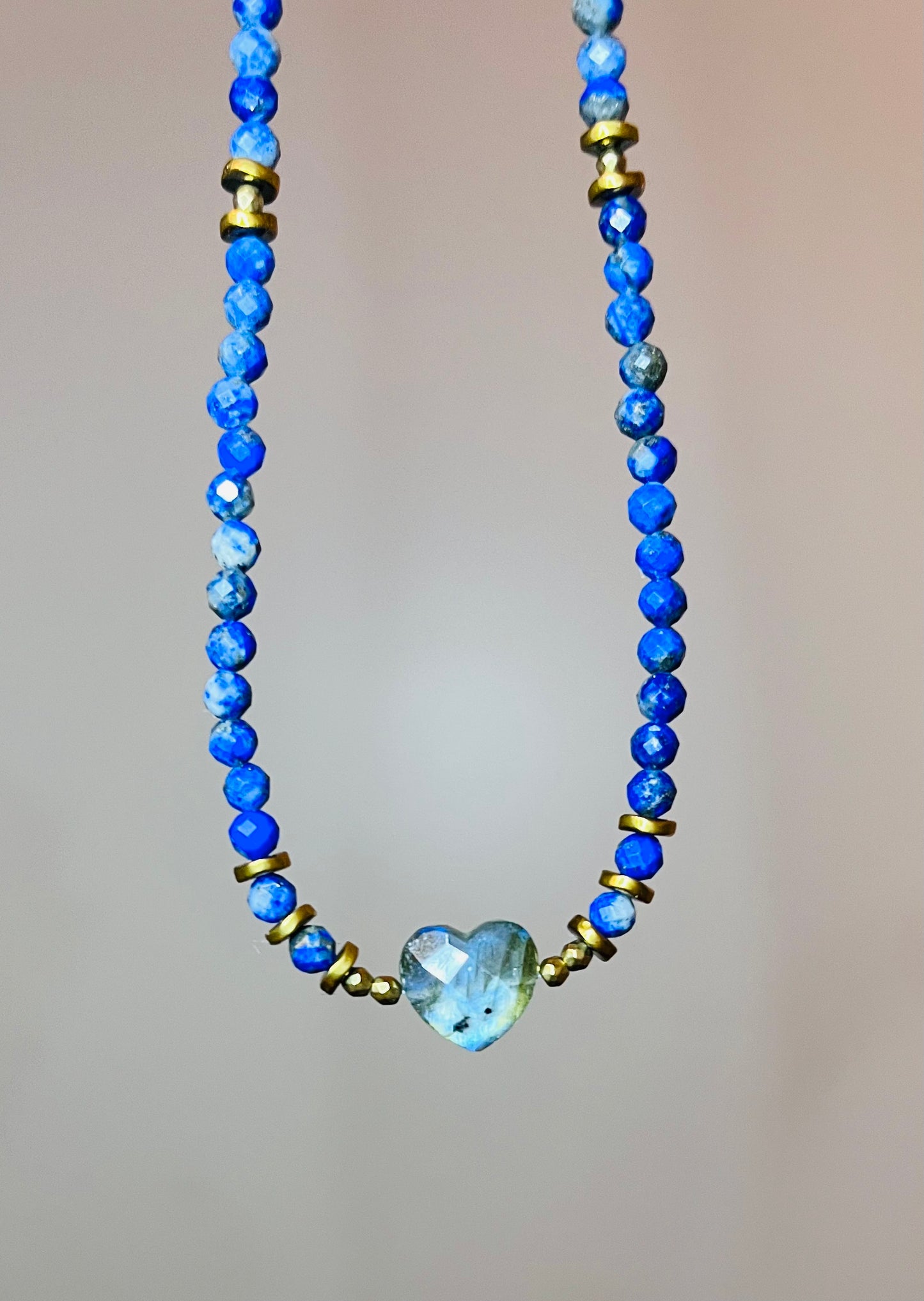 Collier cœur Labradorite et Lapis-lazuli