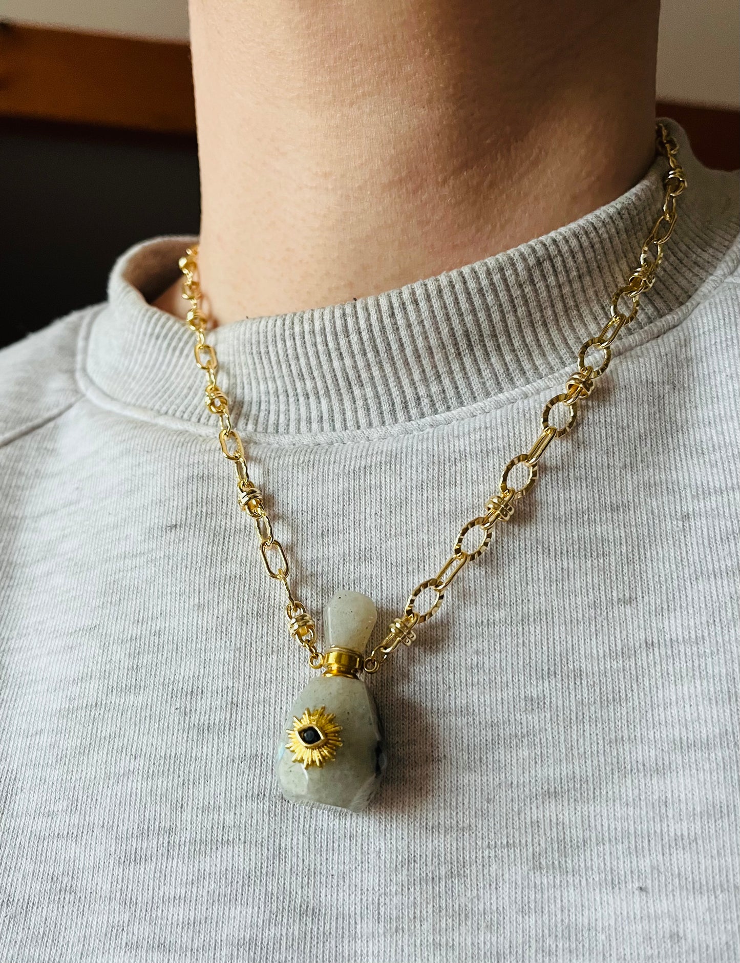 Collier talisman fiole Labradorite