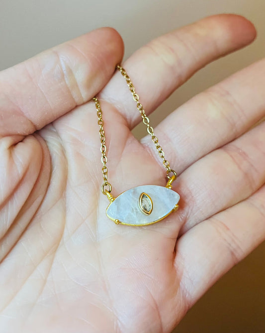 Collier talisman œil protecteur Pierre de Lune