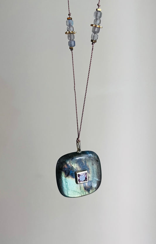 Sautoir talisman Labradorite