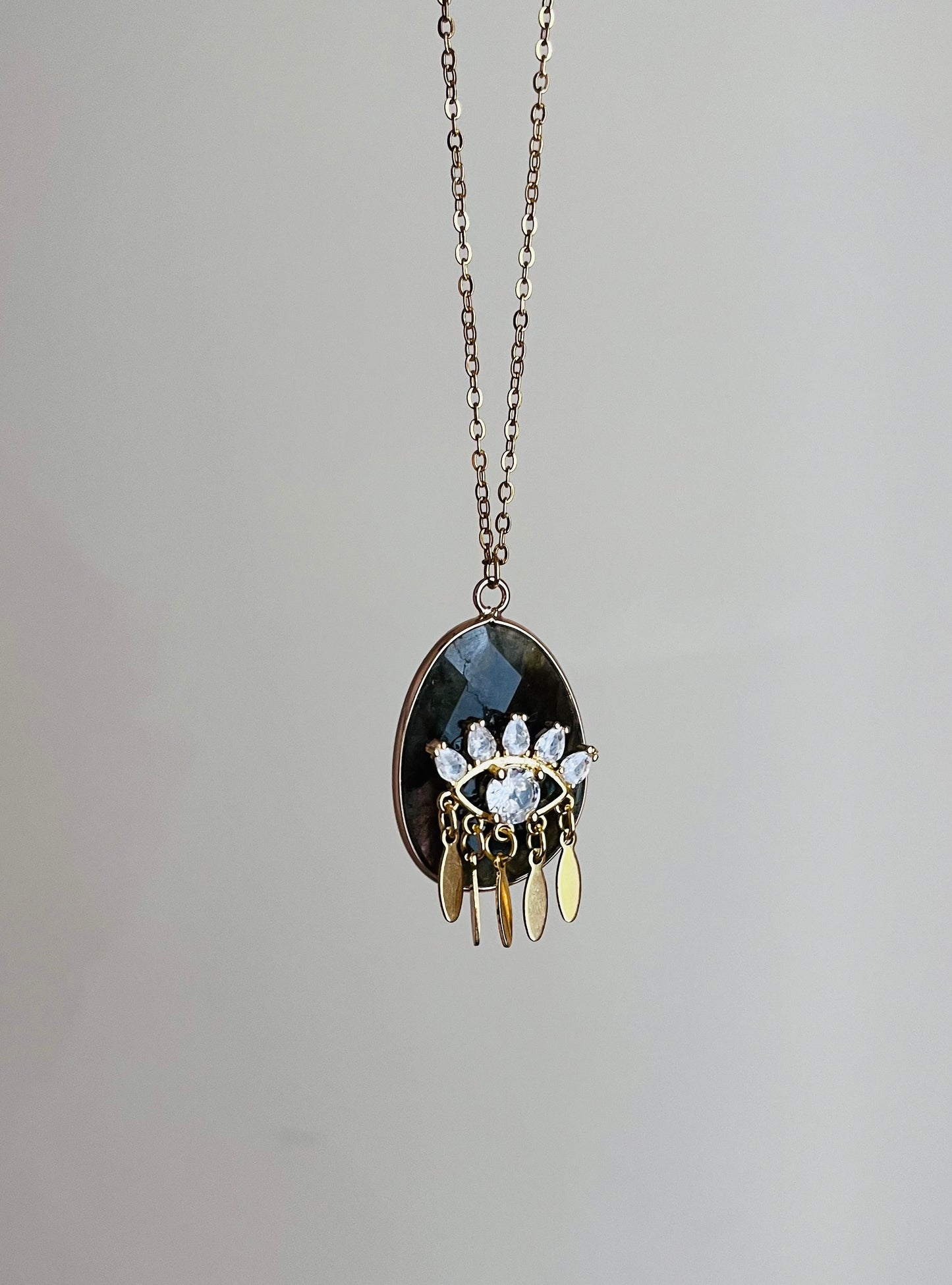 Collier sautoir talisman protecteur Labradorite