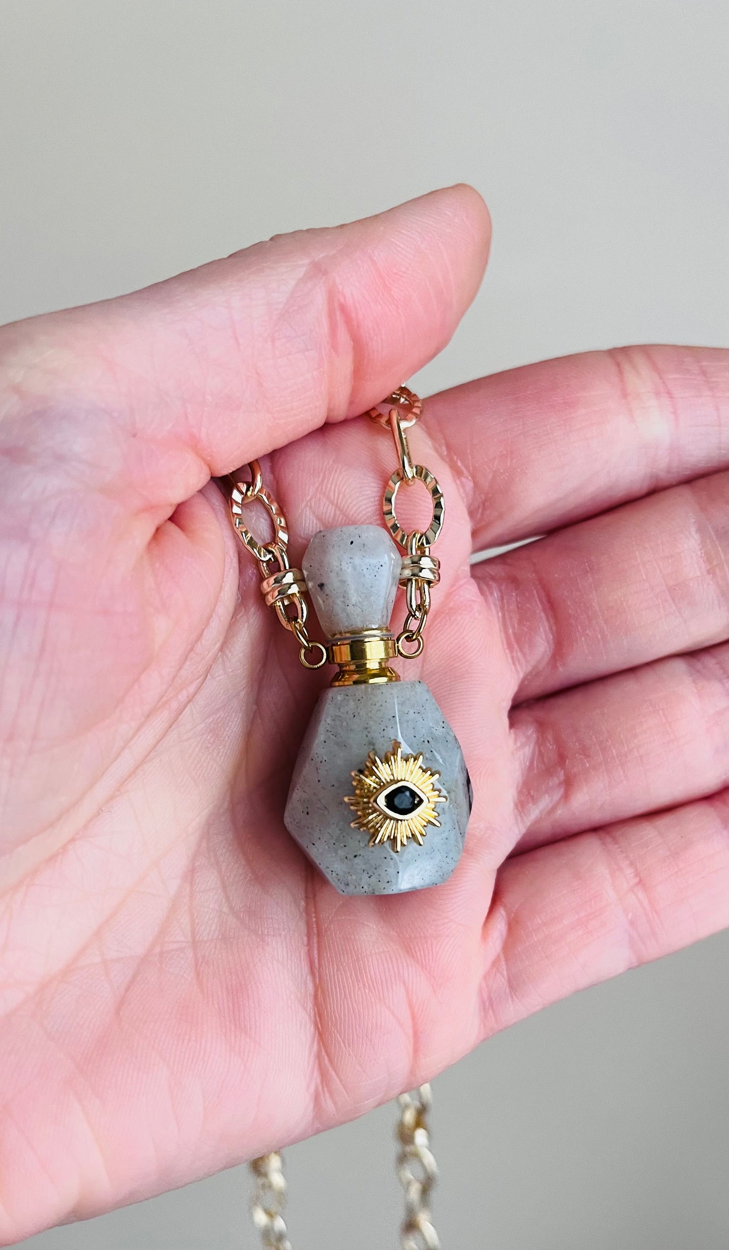 Collier talisman fiole Labradorite