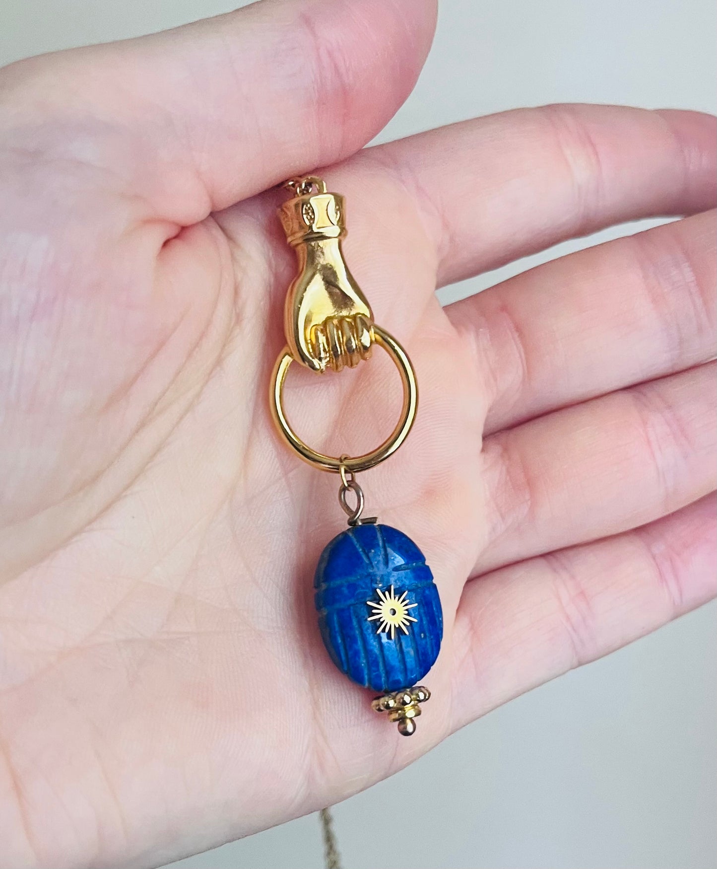Collier sautoir talisman scarabée Lapis-lazuli