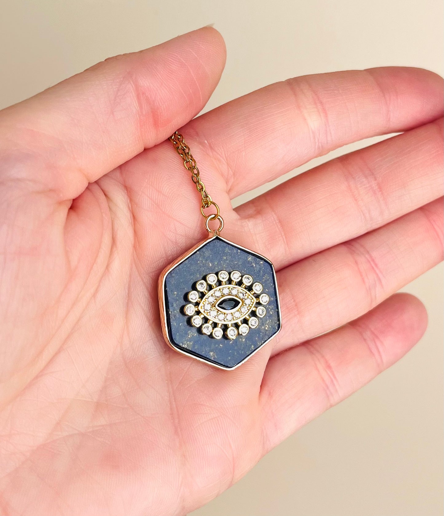 Collier talisman Lapis-lazuli