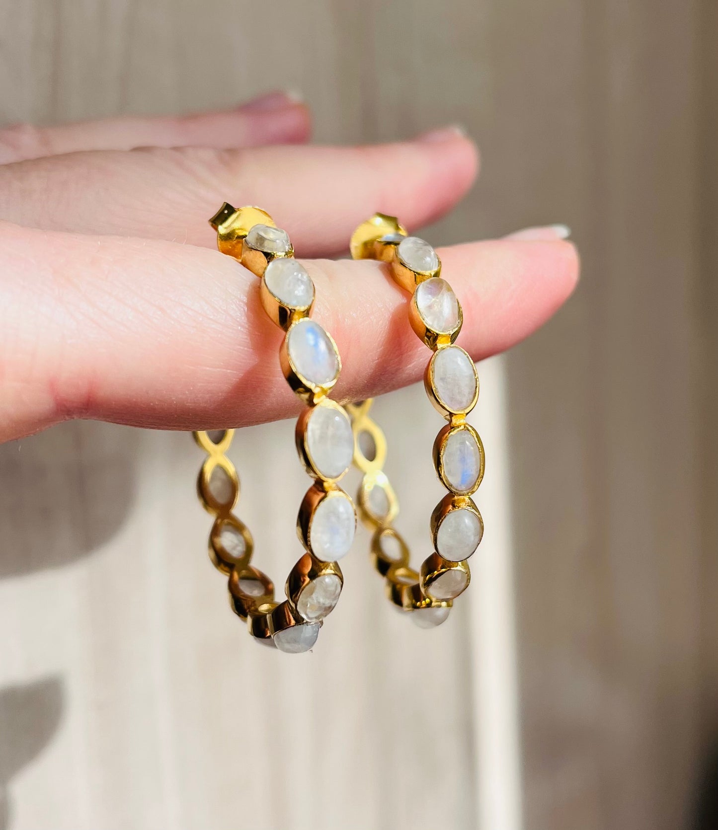 Boucles d’oreilles créoles Pierre de Lune