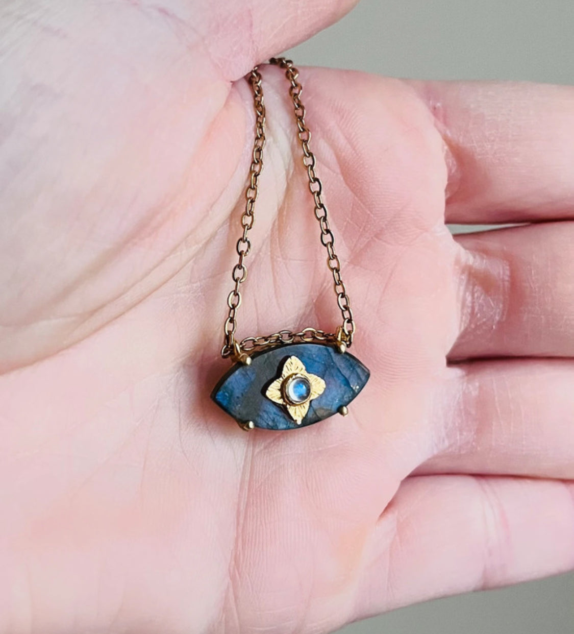 Collier talisman œil protecteur Labradorite