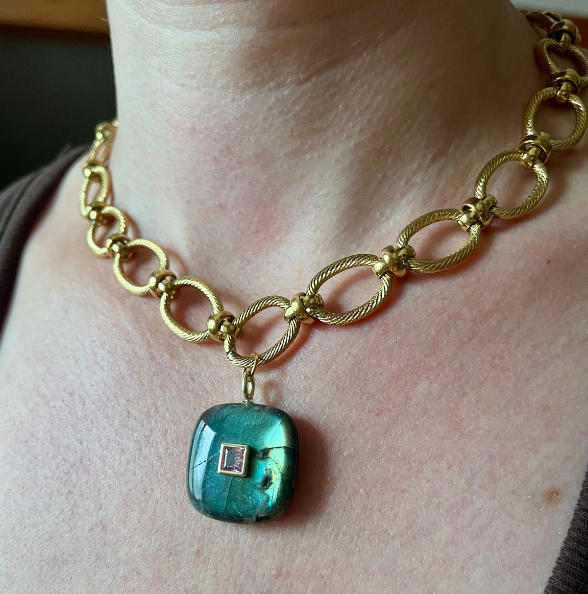 Collier grigri Labradorite