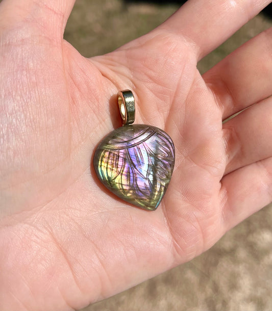 Pendentif amulette Labradorite