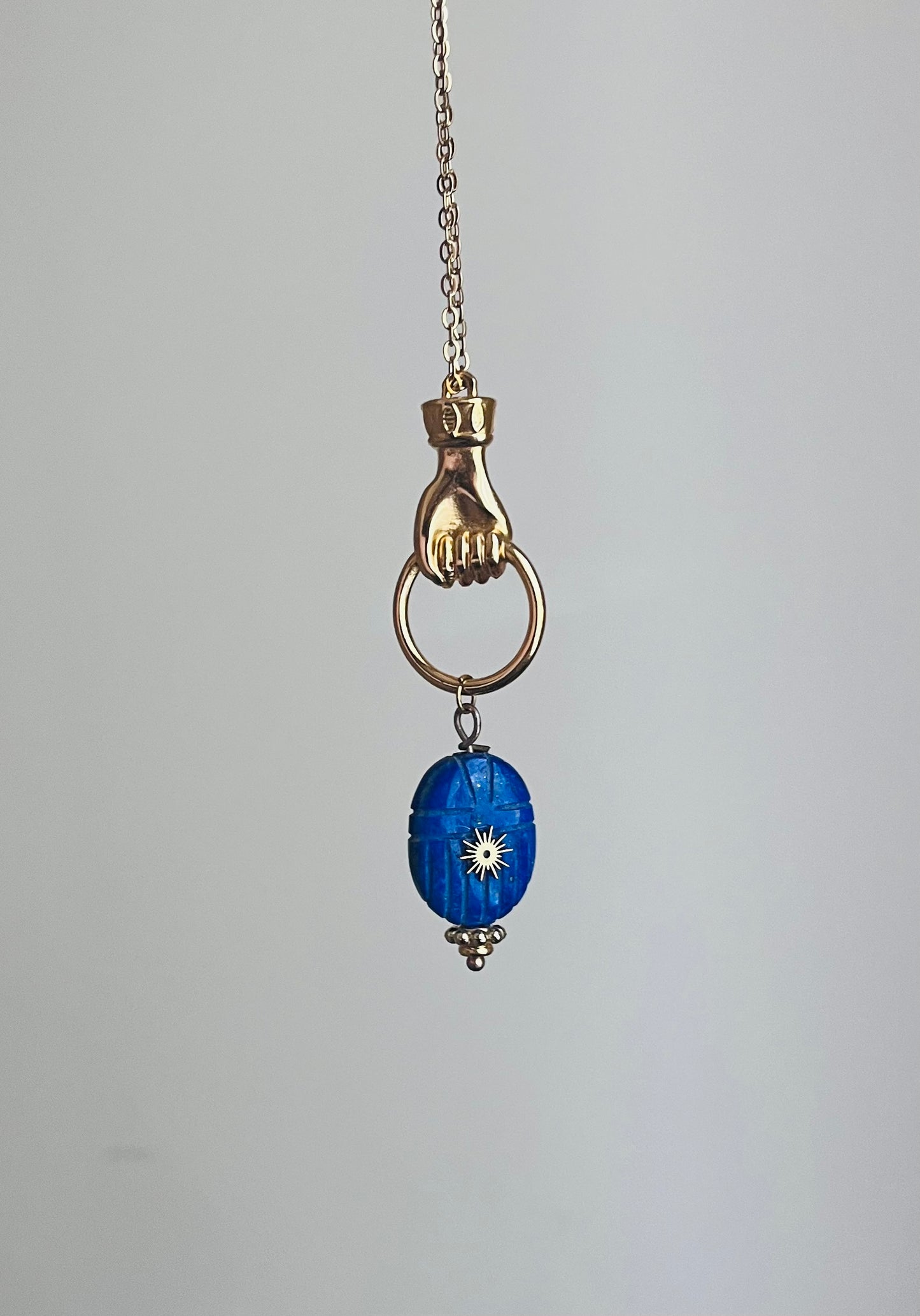Collier sautoir talisman scarabée Lapis-lazuli