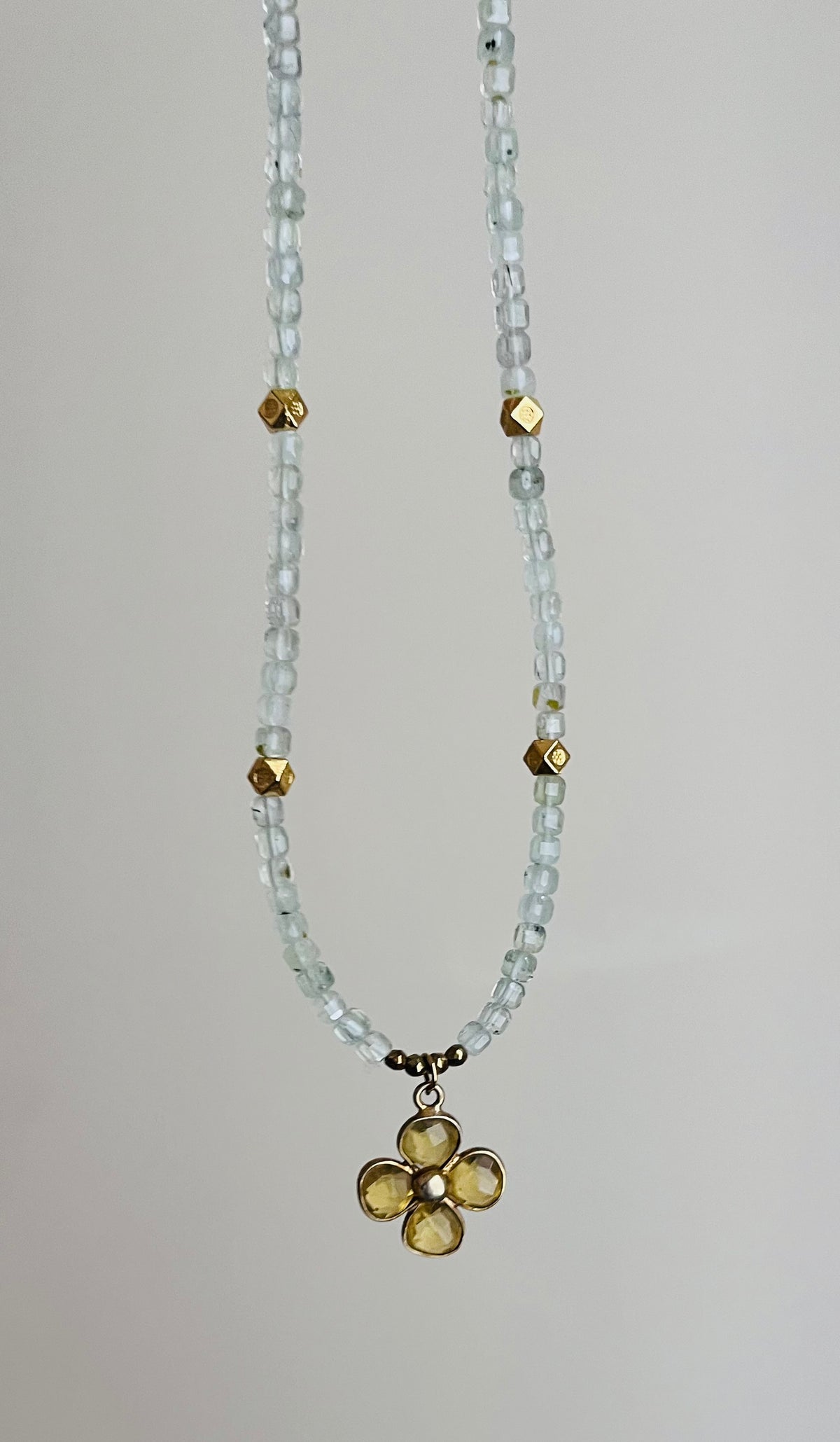 Collier Préhnite et Citrine