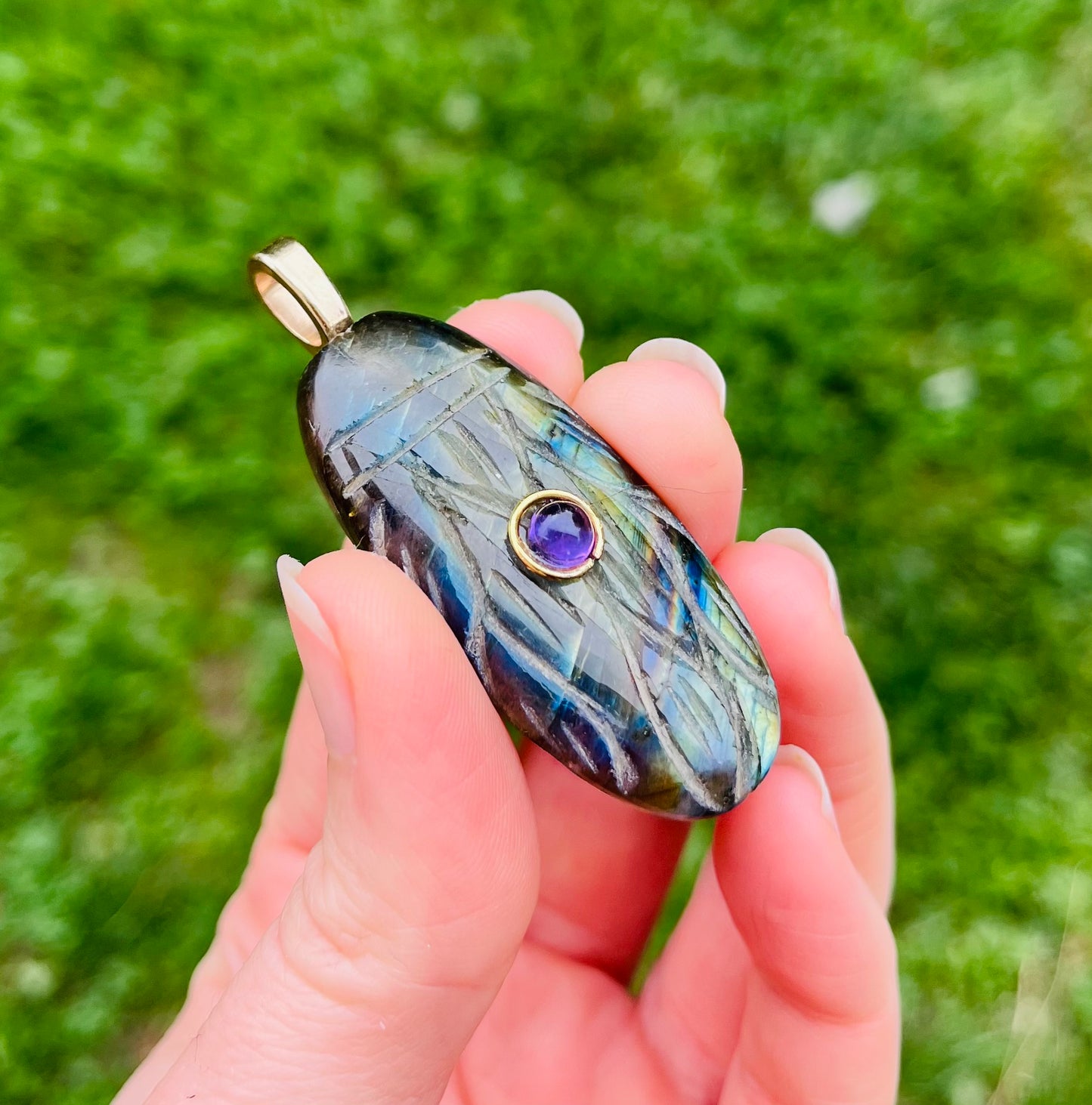 Pendentif amulette scarabée Labradorite