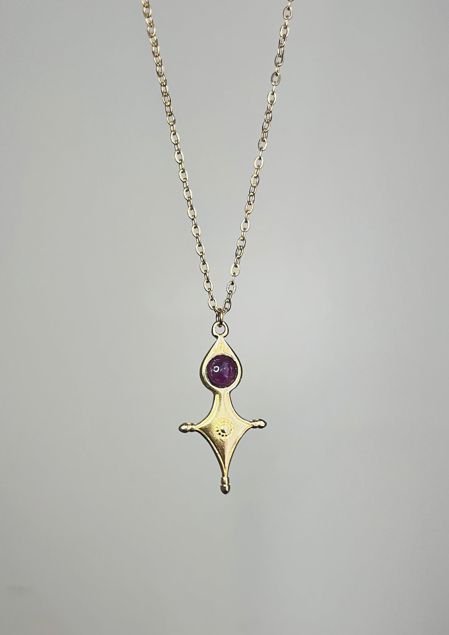 Collier Talisman Croix Touareg Grenat