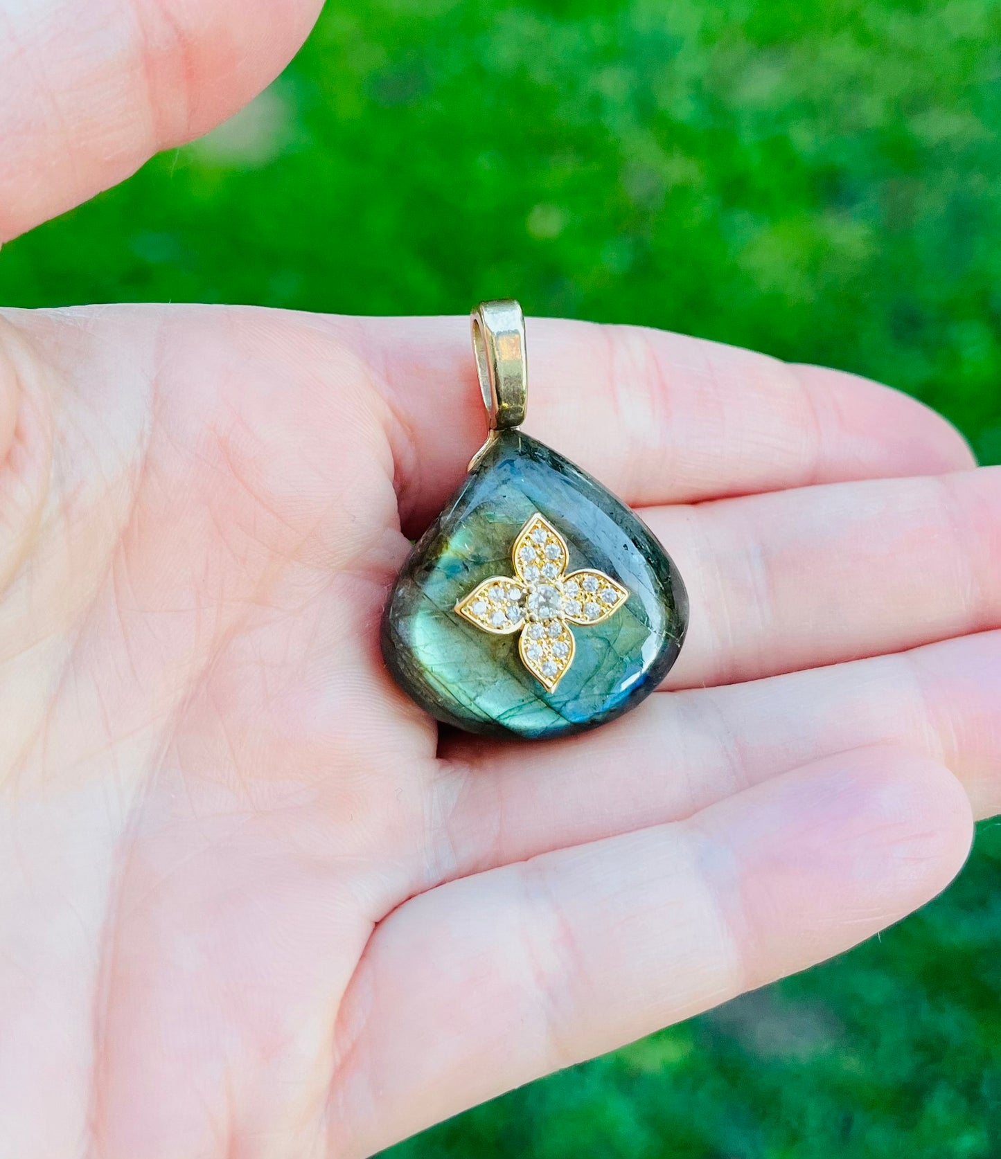 Pendentif goutte Labradorite