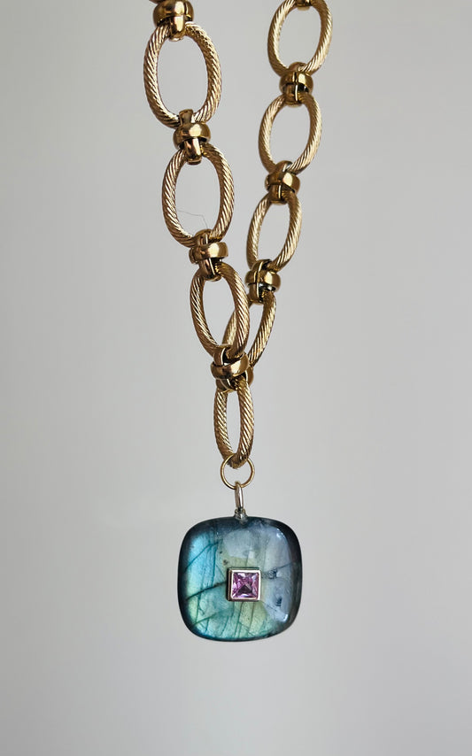 Collier grigri Labradorite