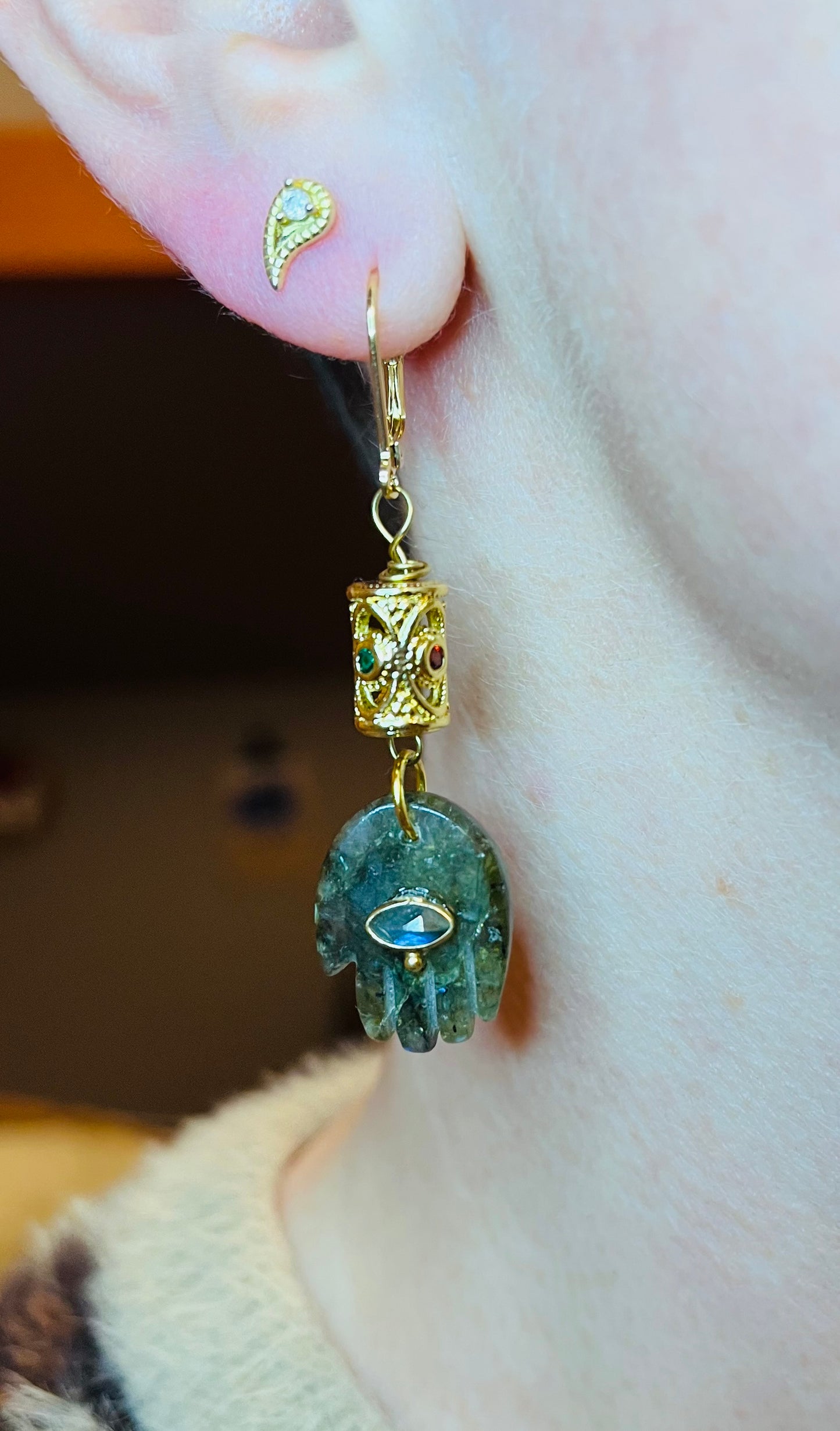 Mono loop grigri hand Labradorite