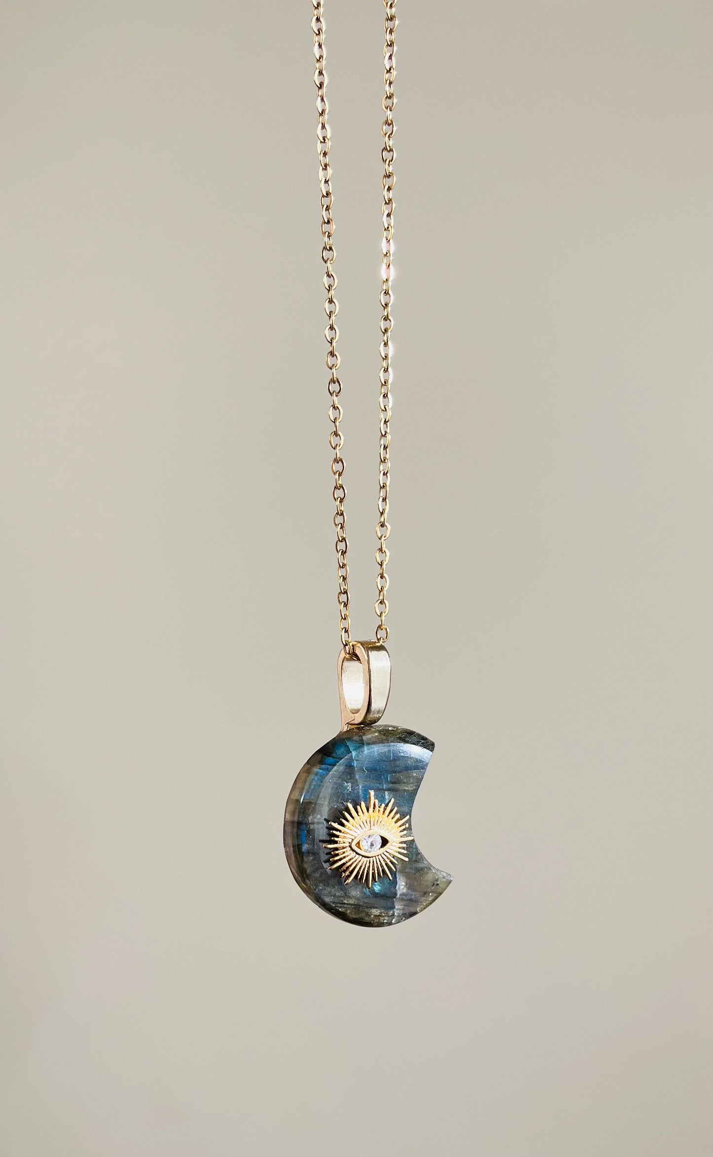 Collier pendentif Lune Labradorite