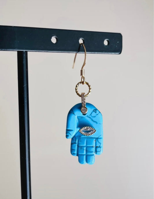 Single loop talisman hand Howlite turquoise