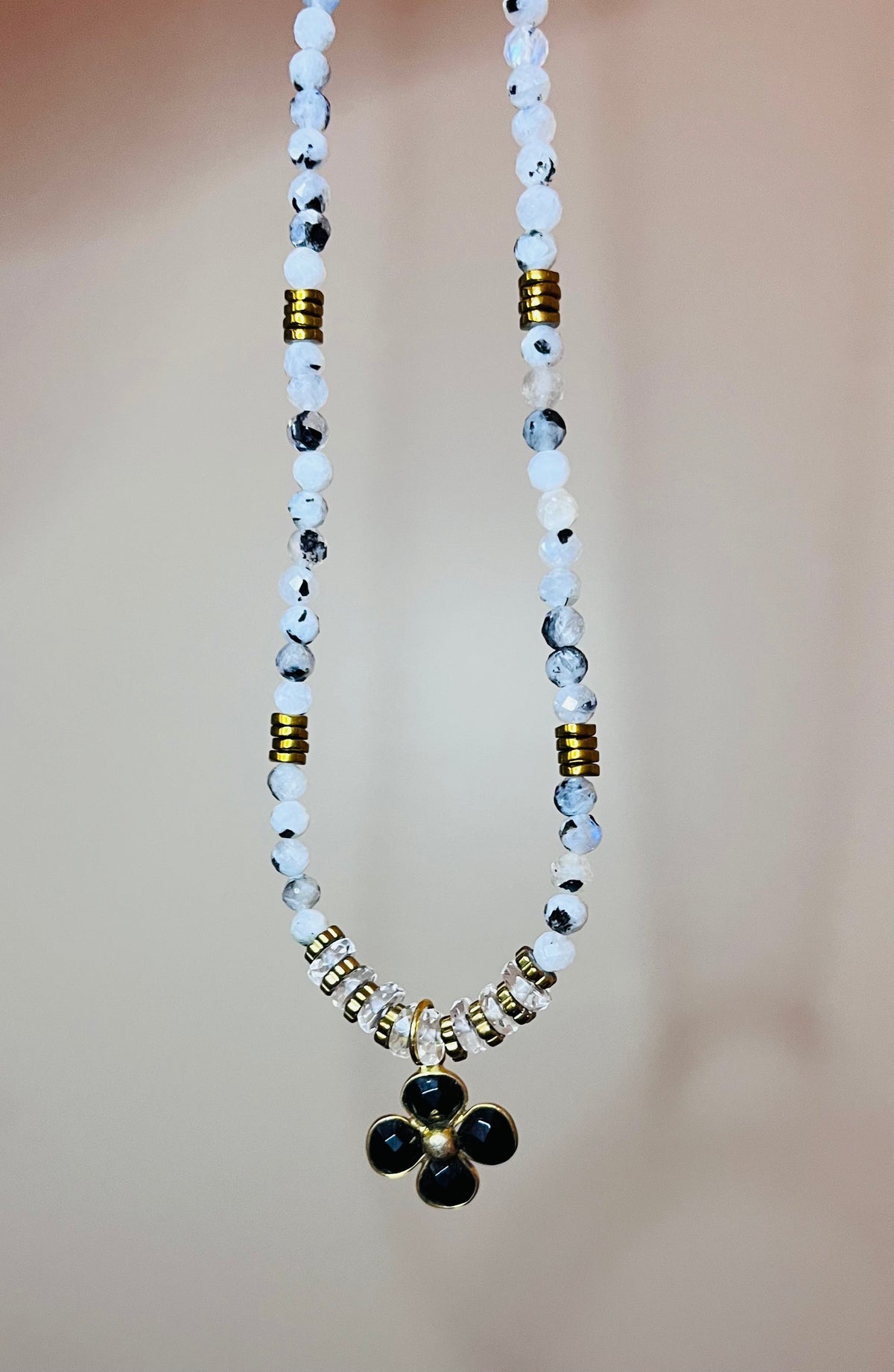 Collier Pierre de Lune et Onyx noir