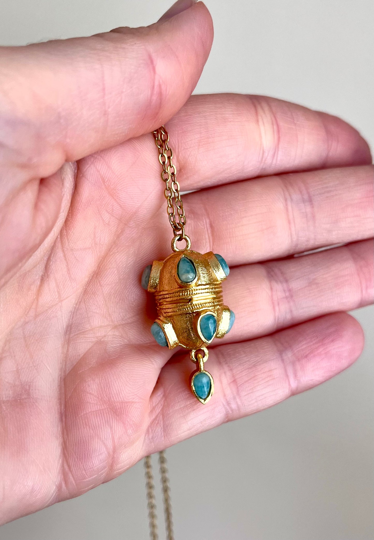 Collier sautoir talisman ethnique Amazonite