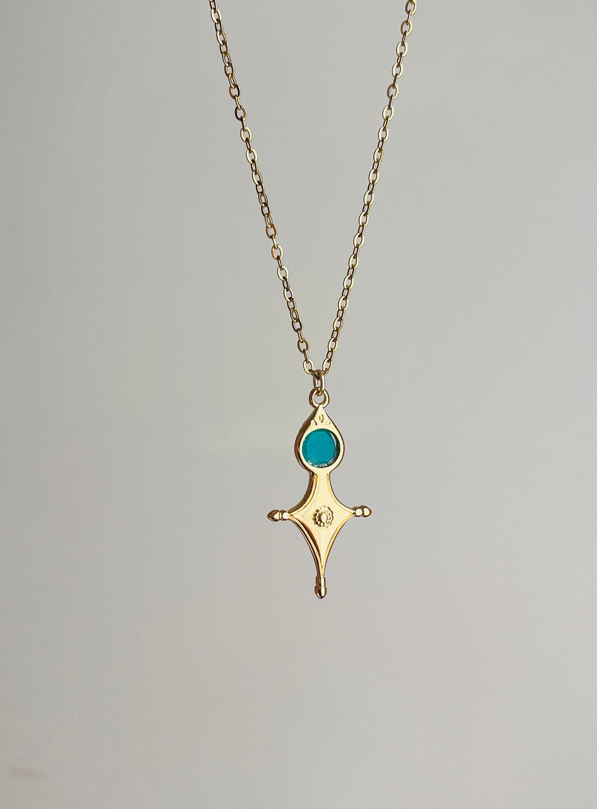 Collier grigri Croix Touareg Onyx vert