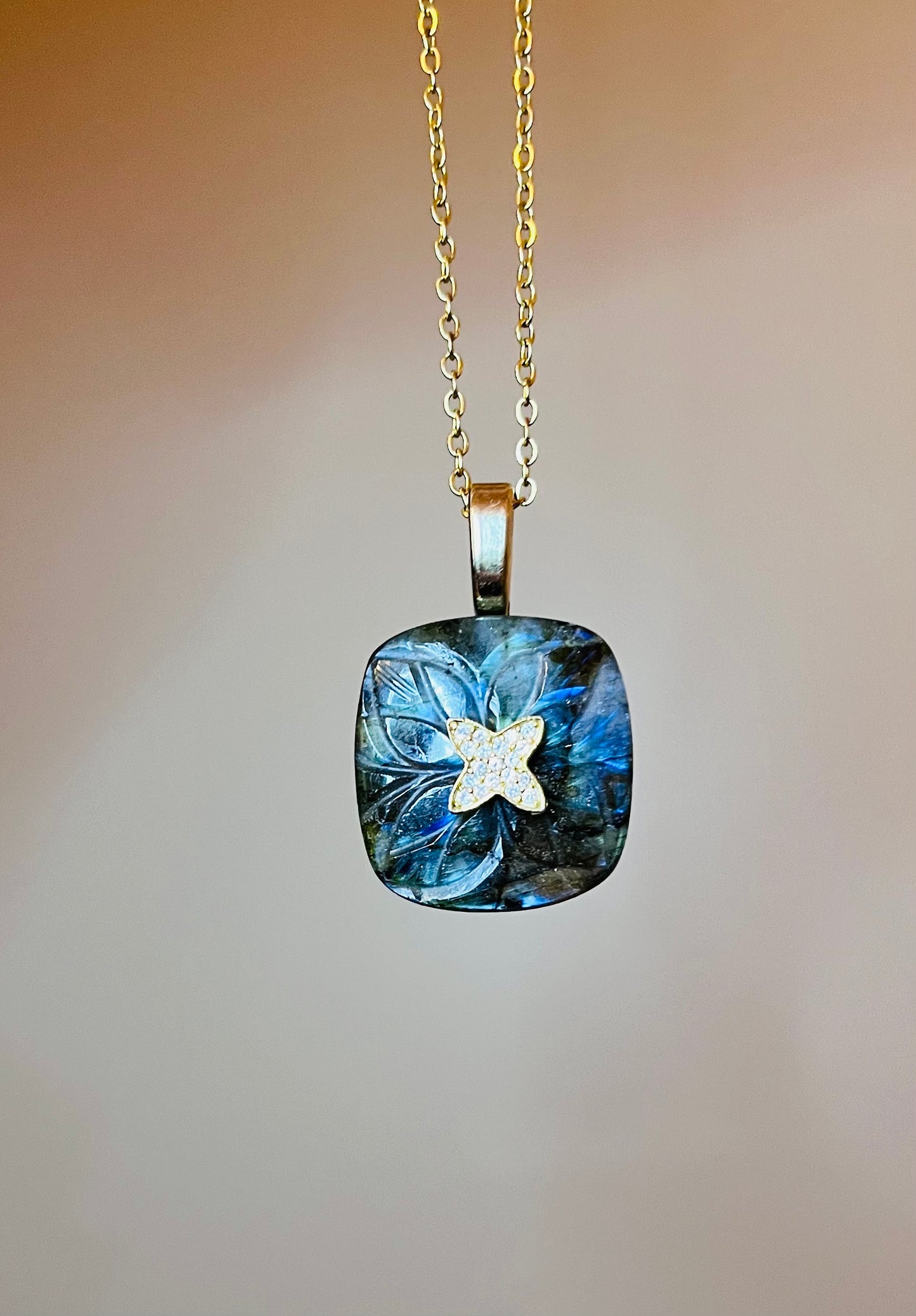 Collier talisman protecteur Labradorite - Éloignement des énergies négatives