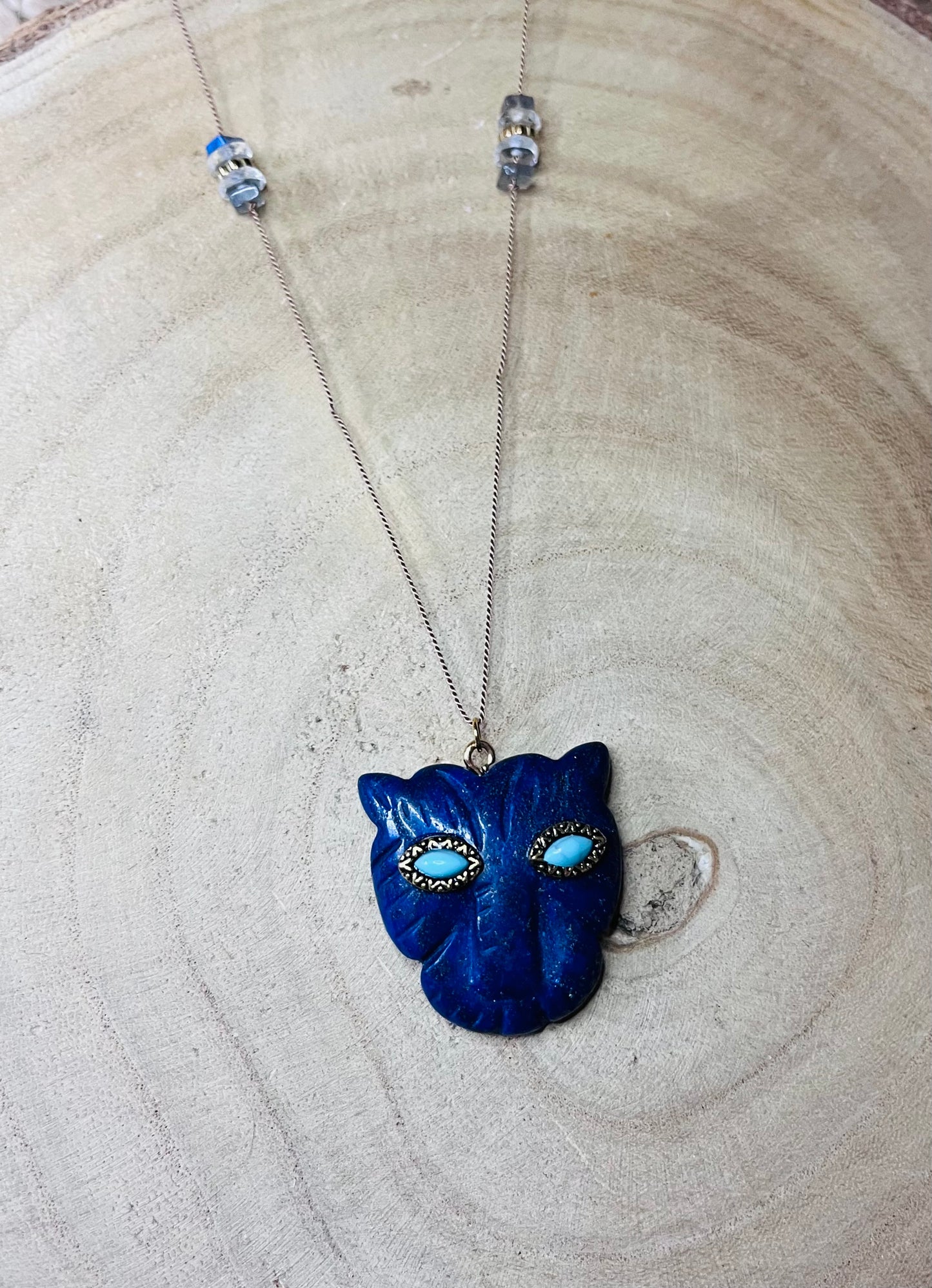 Collier sautoir talisman tigre Lapis-lazuli