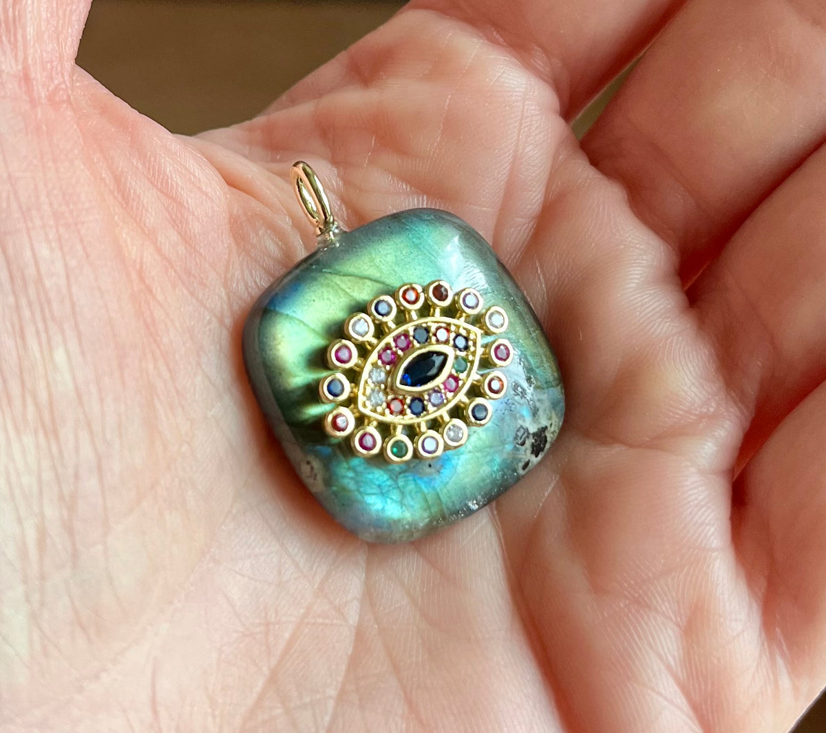 Pendentif grigri talisman Labradorite