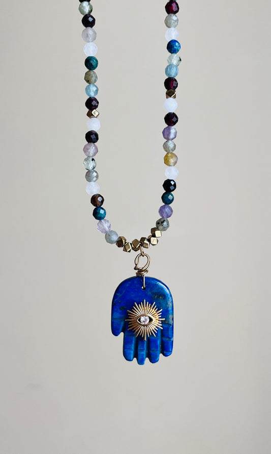 Sautoir multi pierres main protectrice Lapis-lazuli