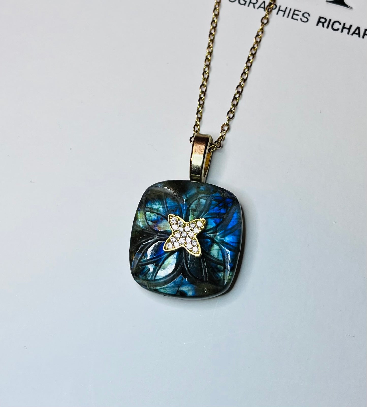 Collier talisman protecteur Labradorite - Éloignement des énergies négatives