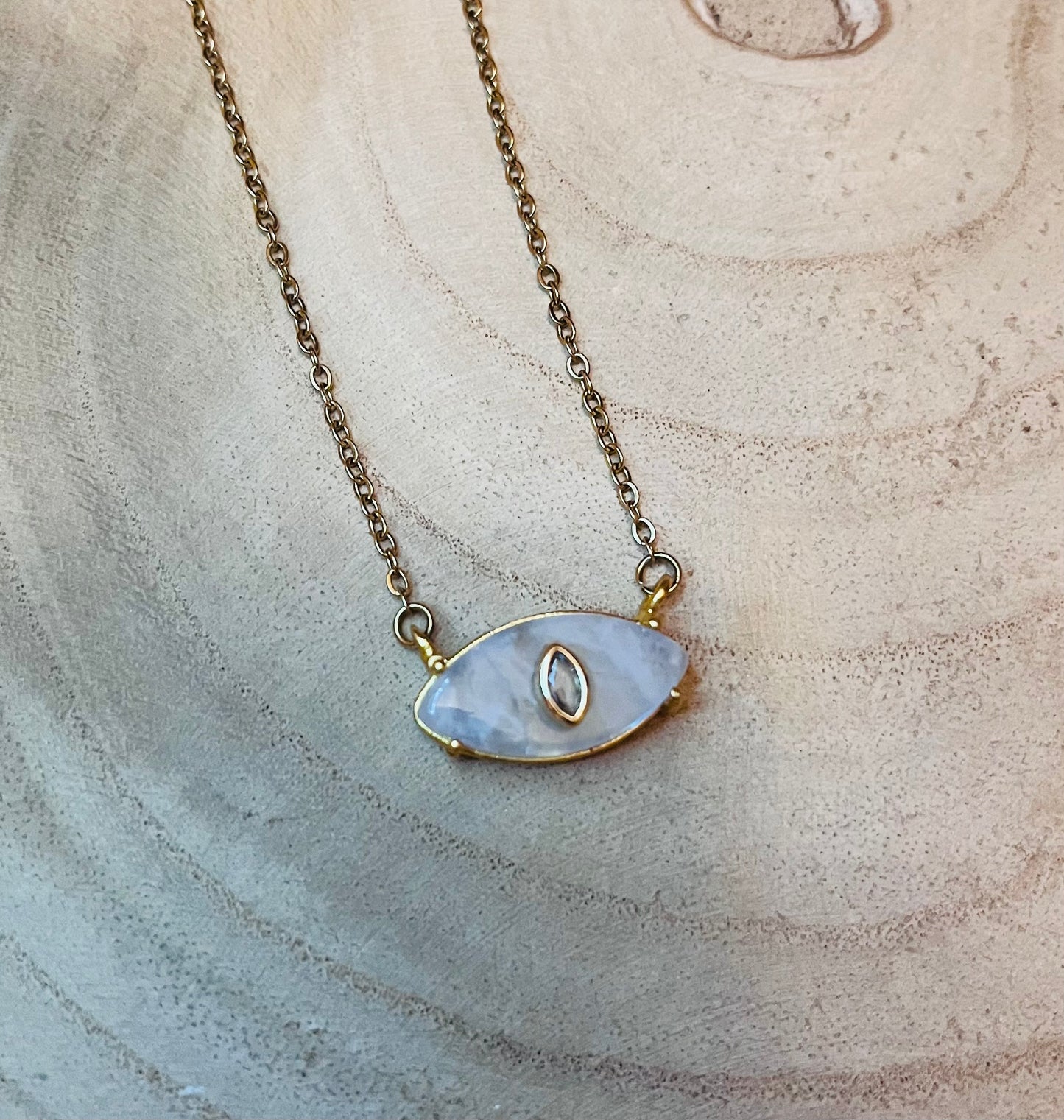 Collier talisman œil protecteur Pierre de Lune