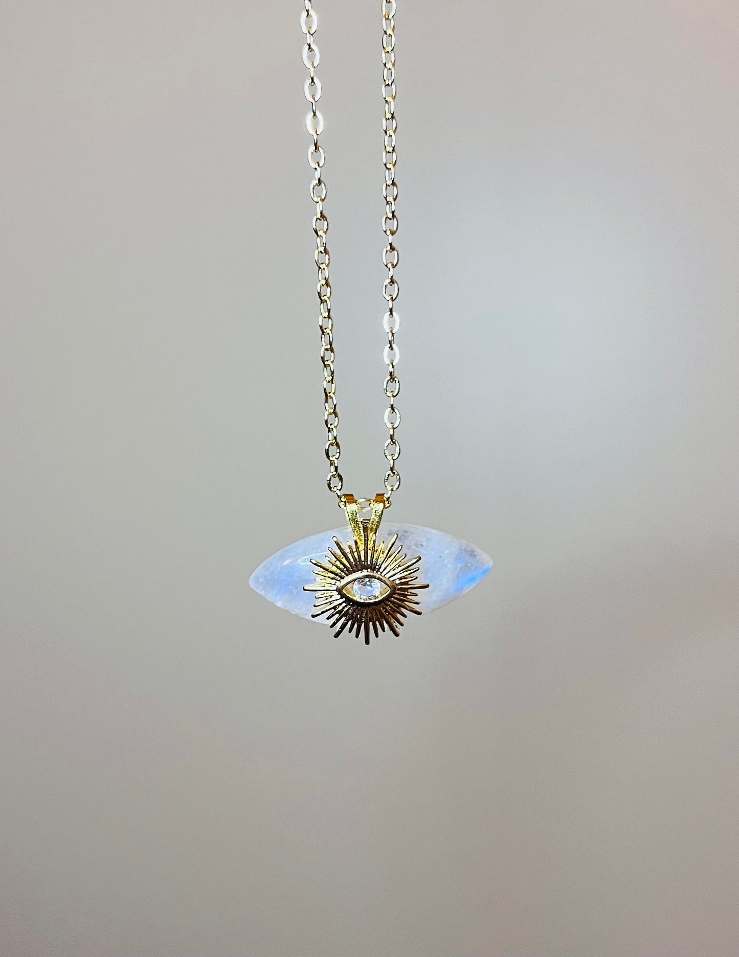 Collier talisman œil protecteur Pierre de Lune