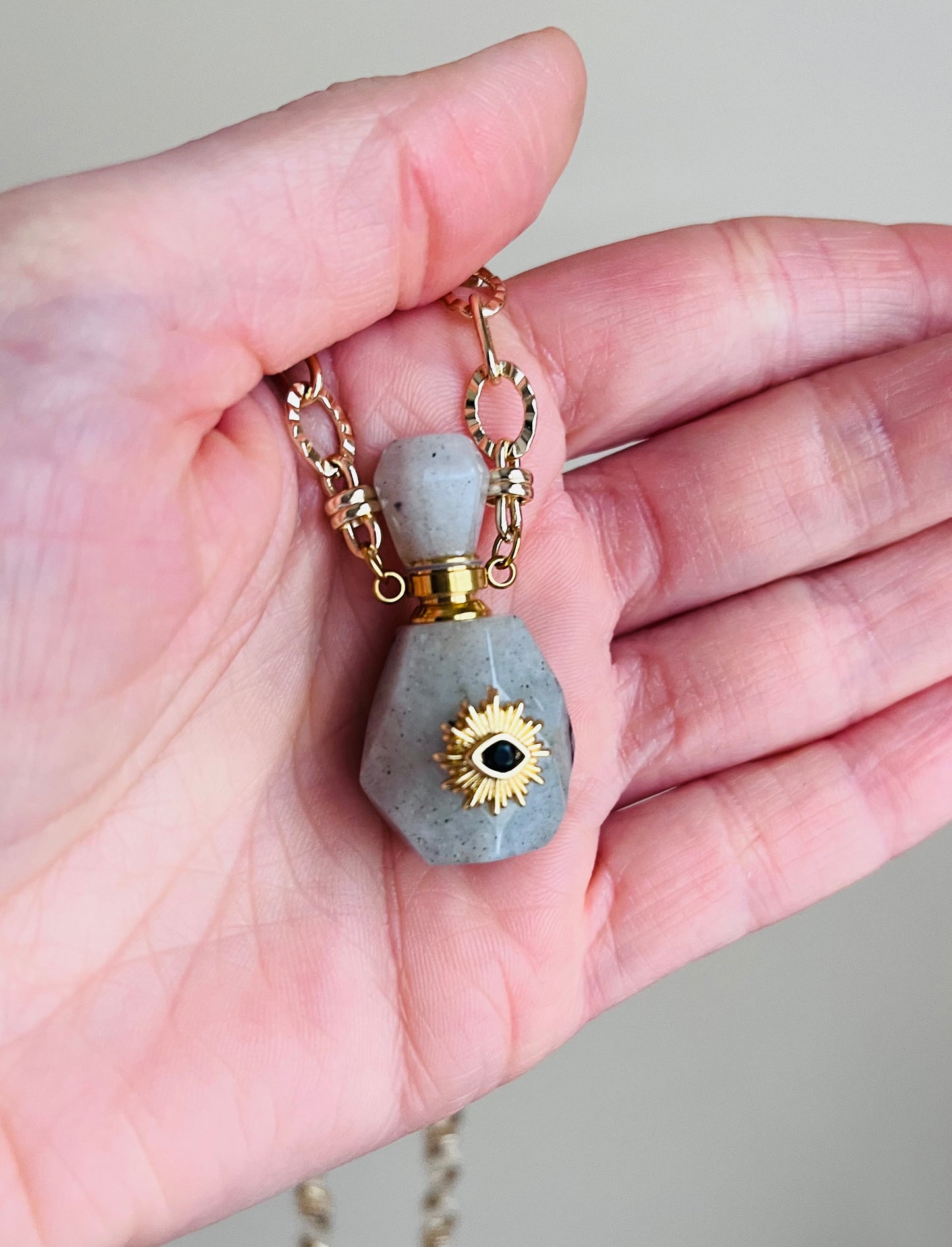 Collier talisman fiole Labradorite