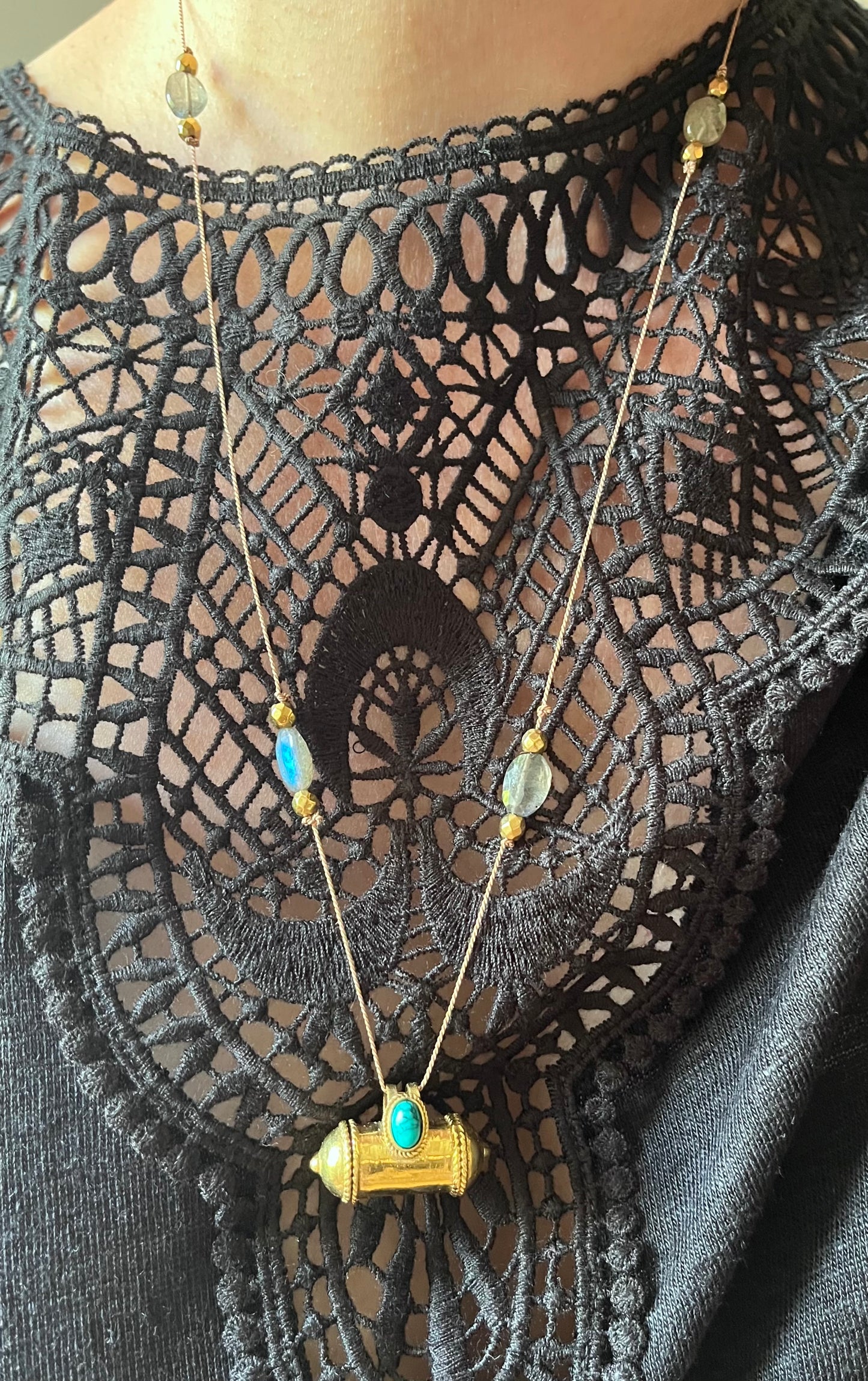 Collier sautoir talisman protecteur Boîte à vœux - Turquoise et Labradorite