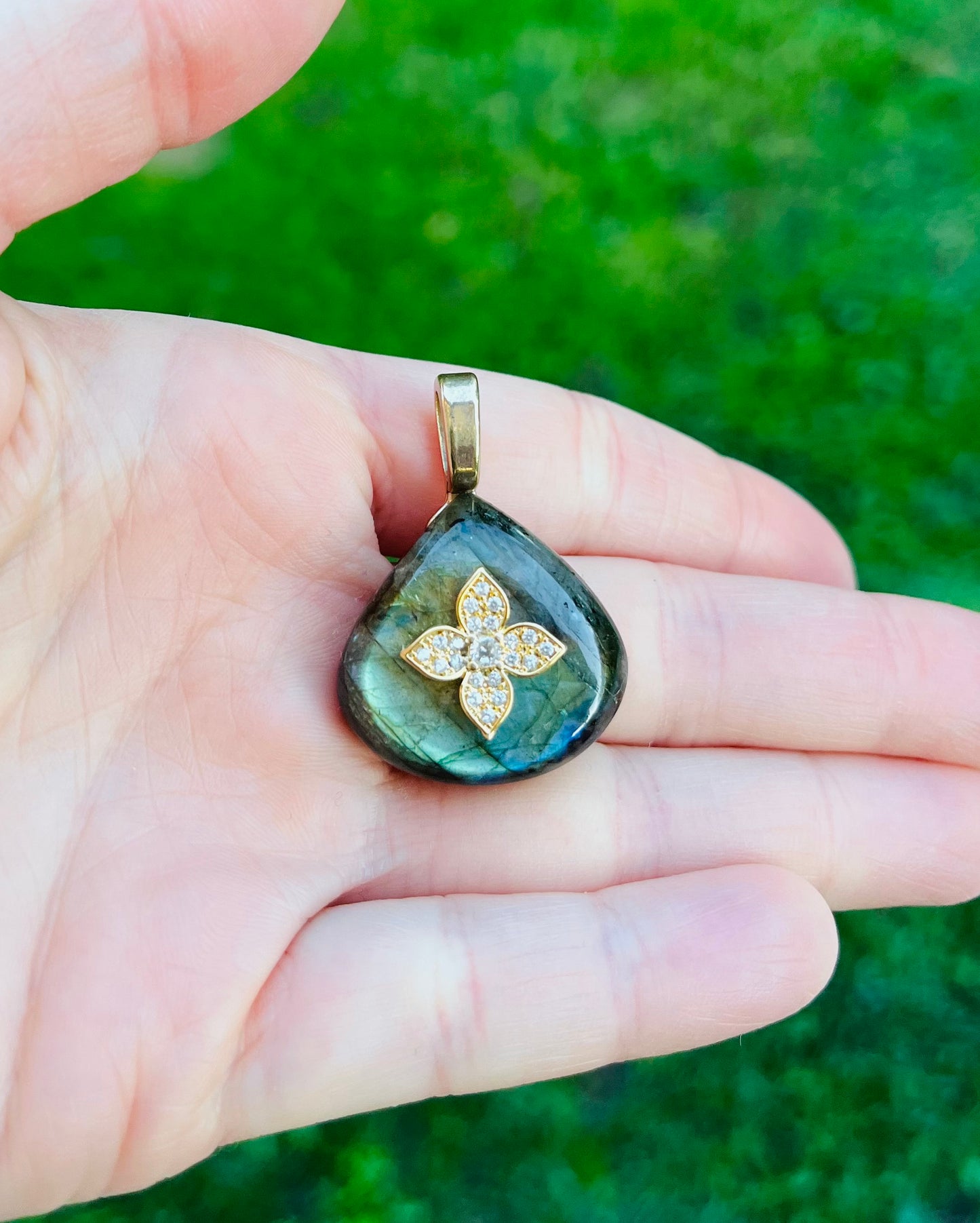 Pendentif goutte Labradorite