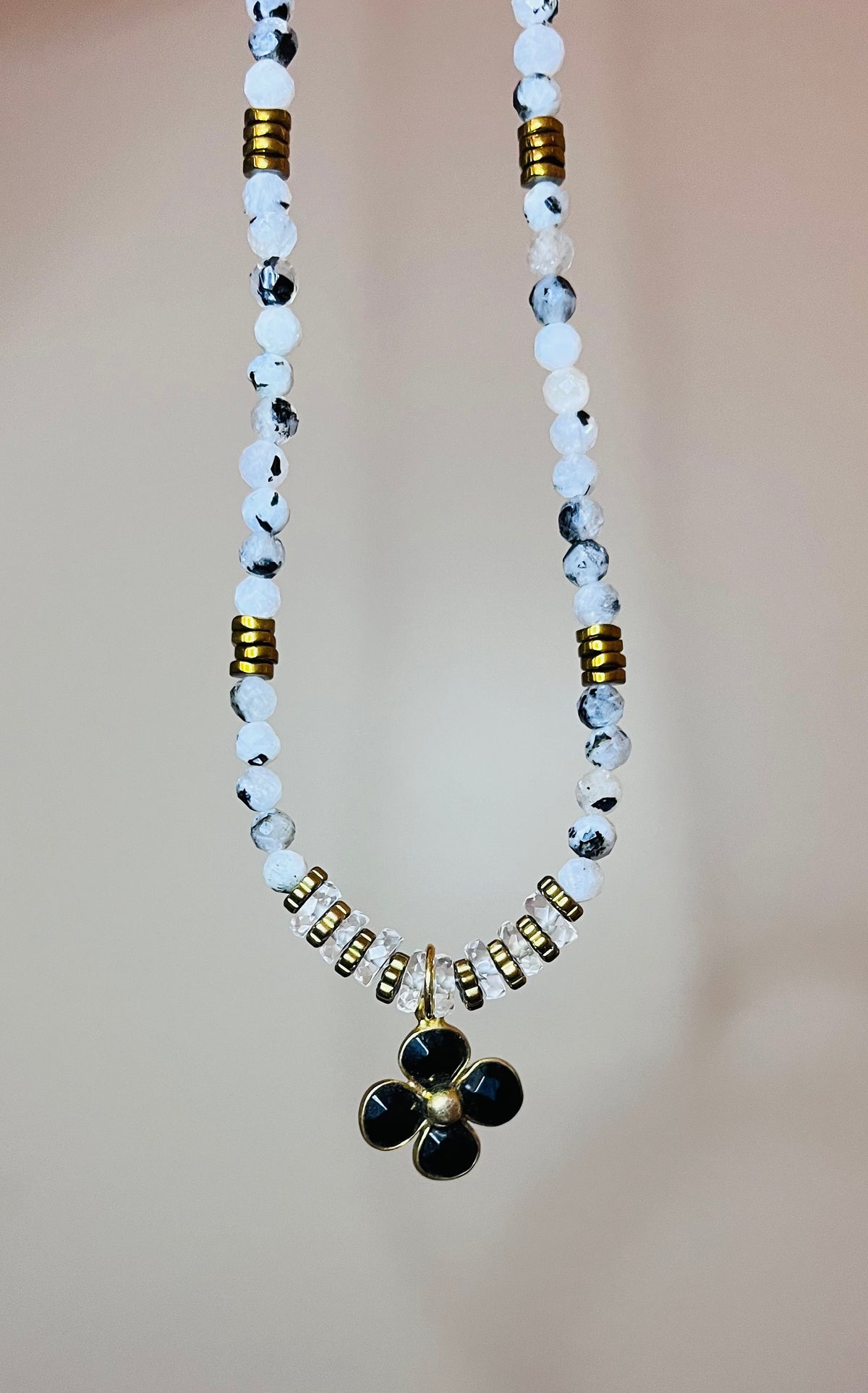 Collier Pierre de Lune et Onyx noir
