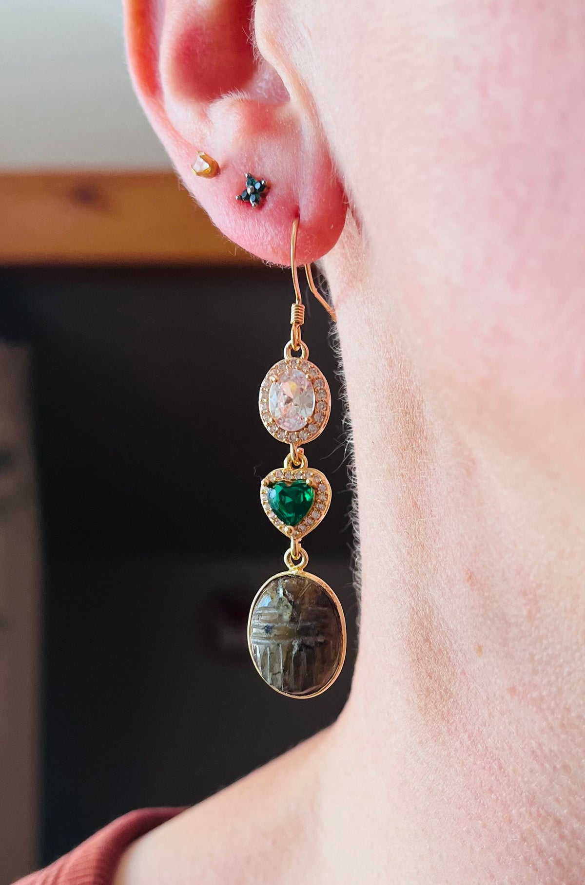 Mono boucle grigri scarabée Labradorite
