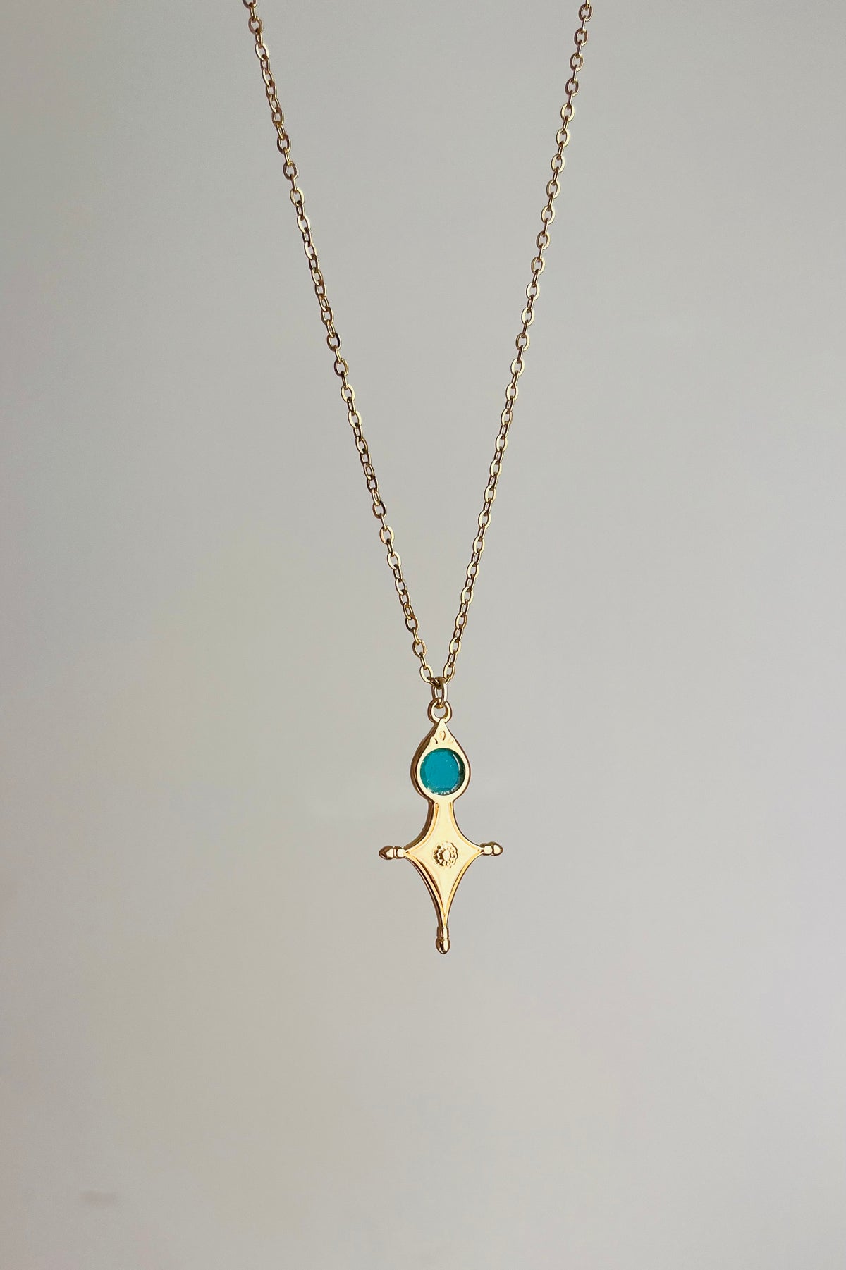 Collier grigri Croix Touareg Onyx vert