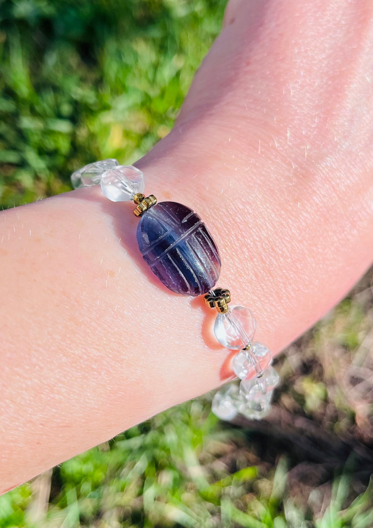 Bracelet amulette scarabée Fluorite et Cristal de Roche