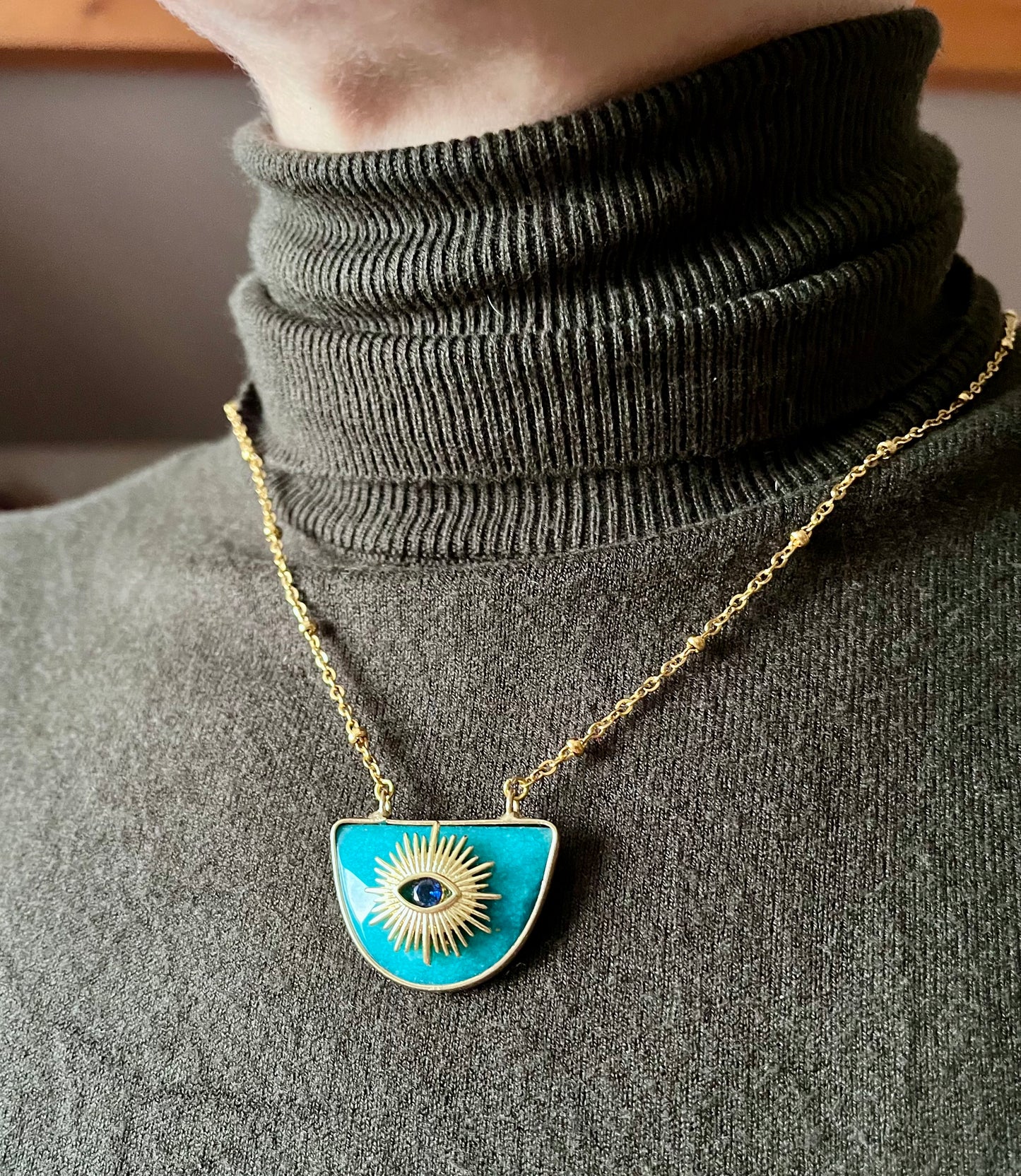 Collier grigri Jade bleu