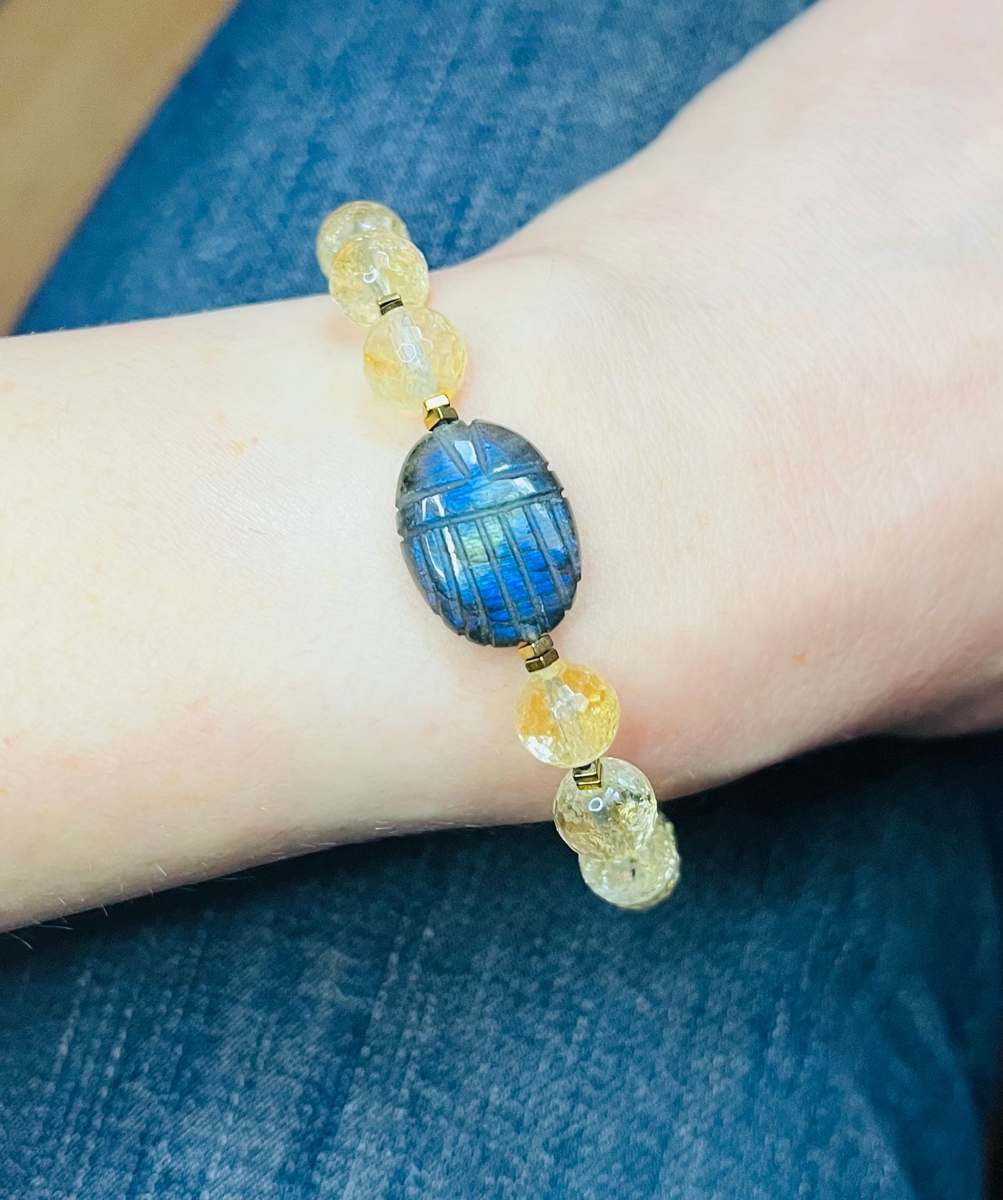 Bracelet amulette scarabée Labradorite et Citrine