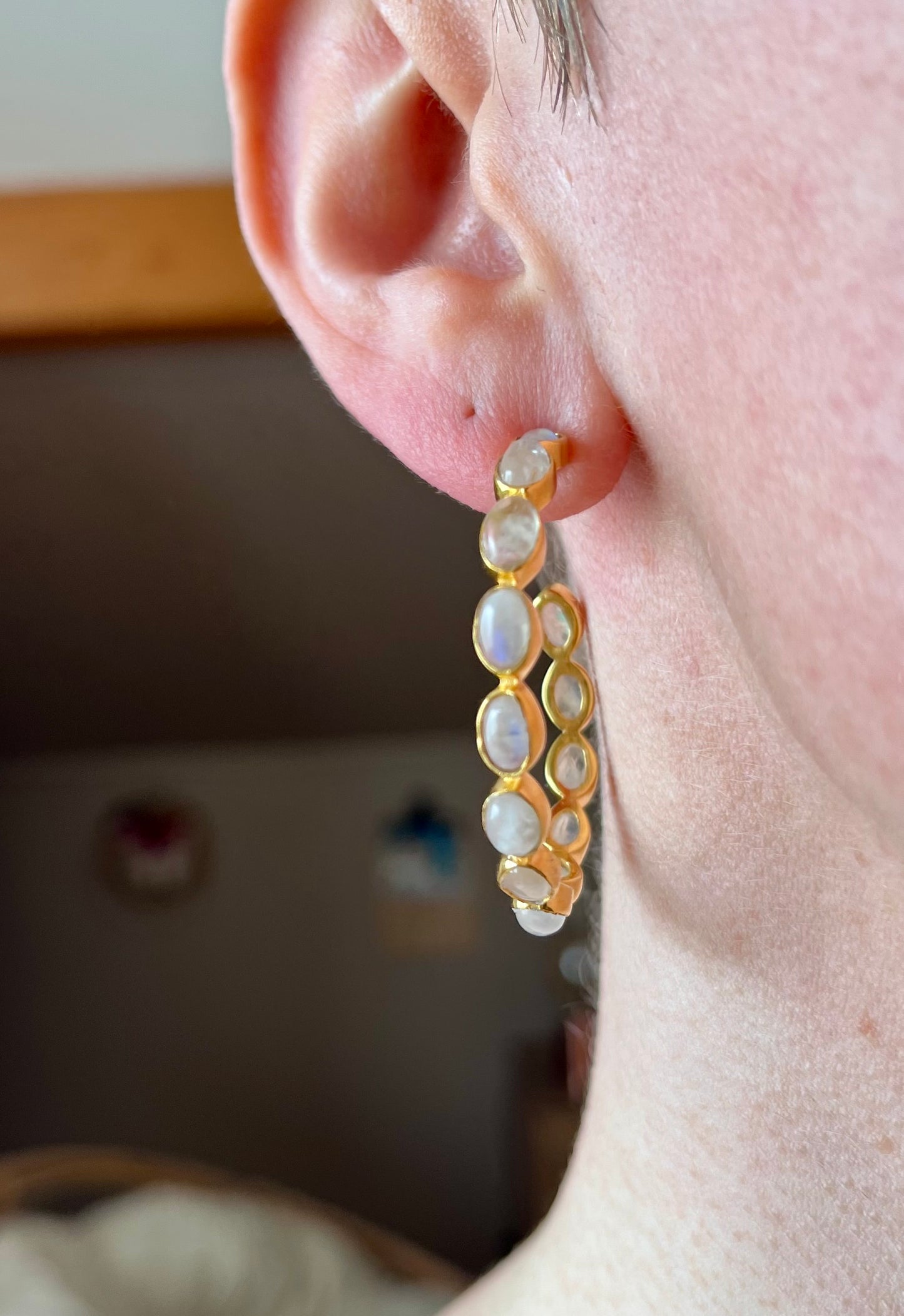 Boucles d’oreilles créoles Pierre de Lune