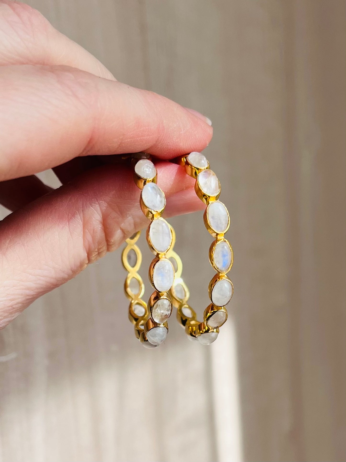 Boucles d’oreilles créoles Pierre de Lune