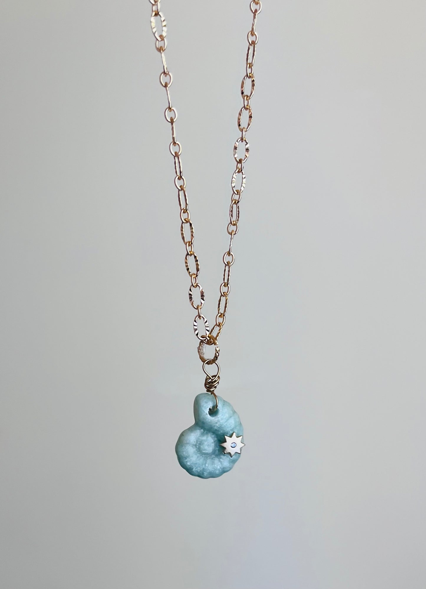 Collier sautoir coquillage Amazonite